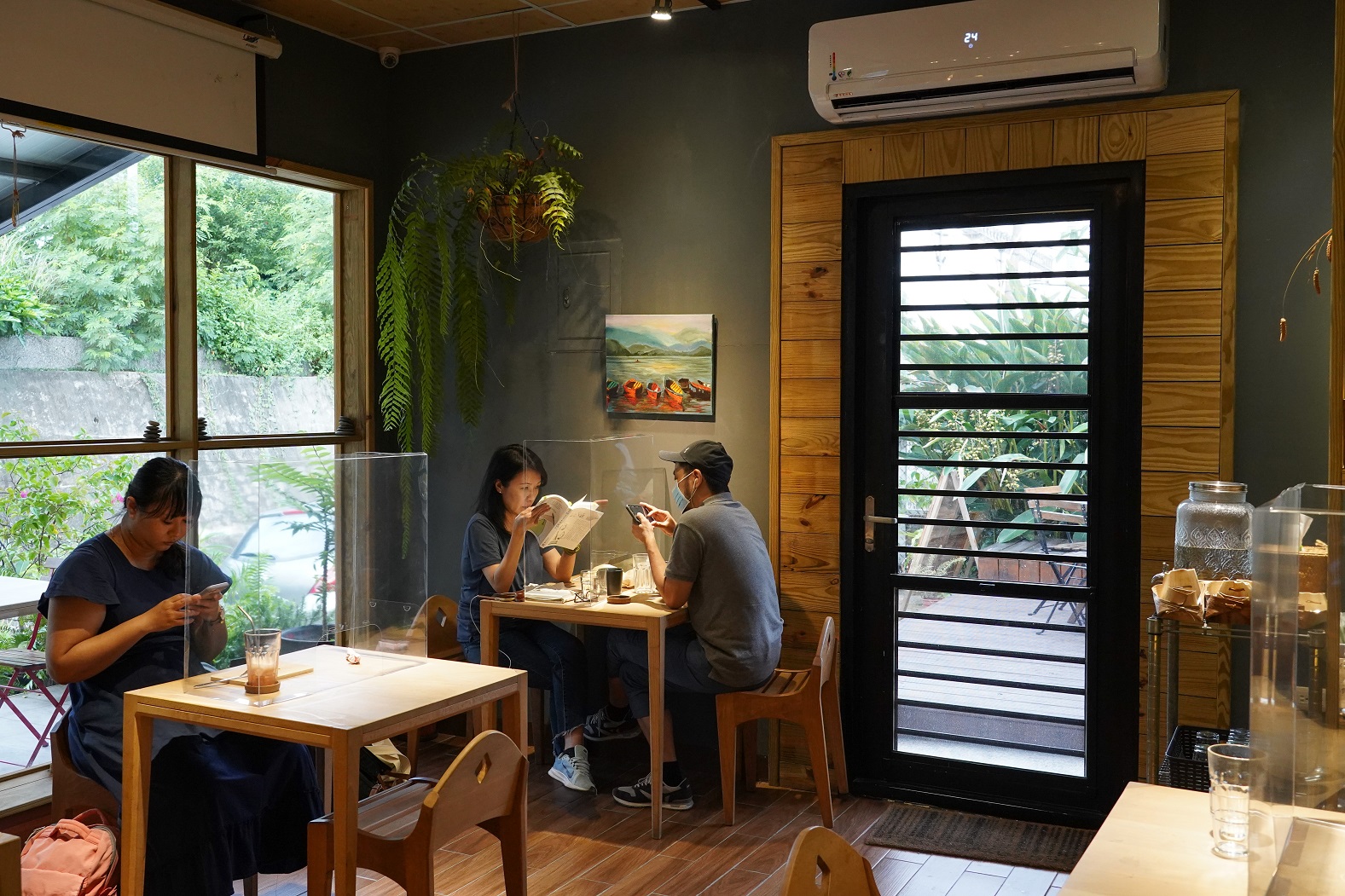 給予人清新放鬆感受的「力卡珈琲館」。
