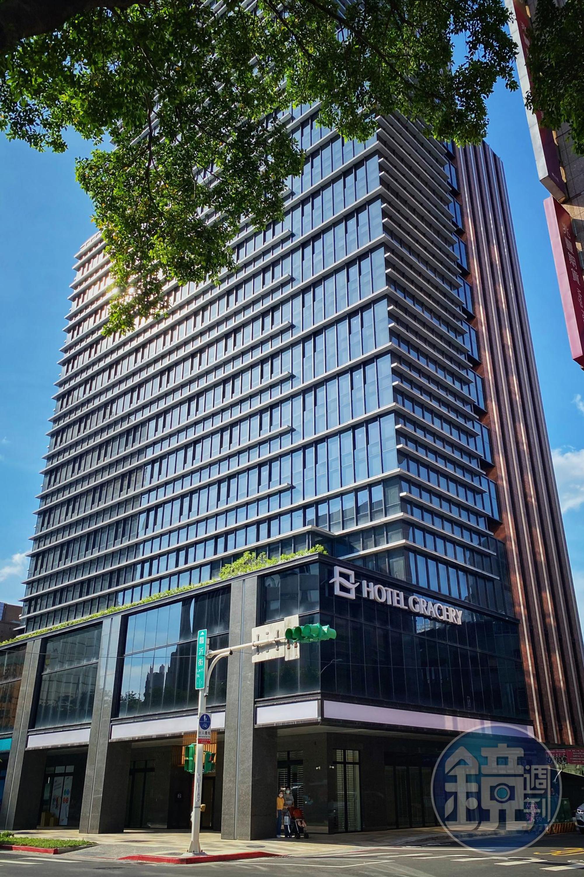 格拉斯麗台北酒店緊鄰華山文創園區，步行至捷運忠孝新生站也僅需兩分鐘。