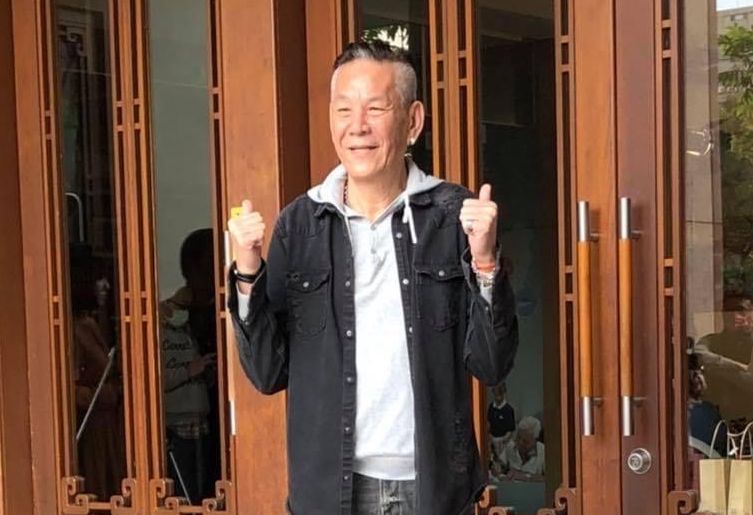 龍劭華驟逝，與其合作的導演葉天倫難過到痛哭失聲。（翻攝自龍劭華臉書）