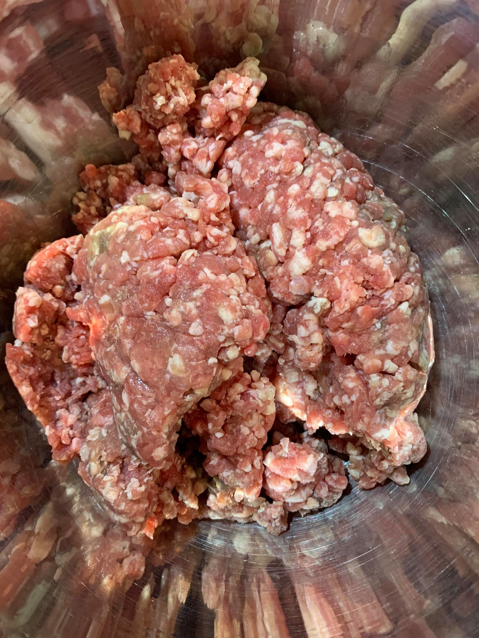 準備羊絞肉2斤。