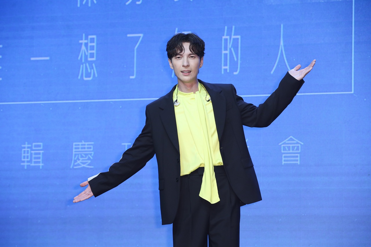 陳勢安發片遇三級警戒，只能靠直播與粉絲互動。