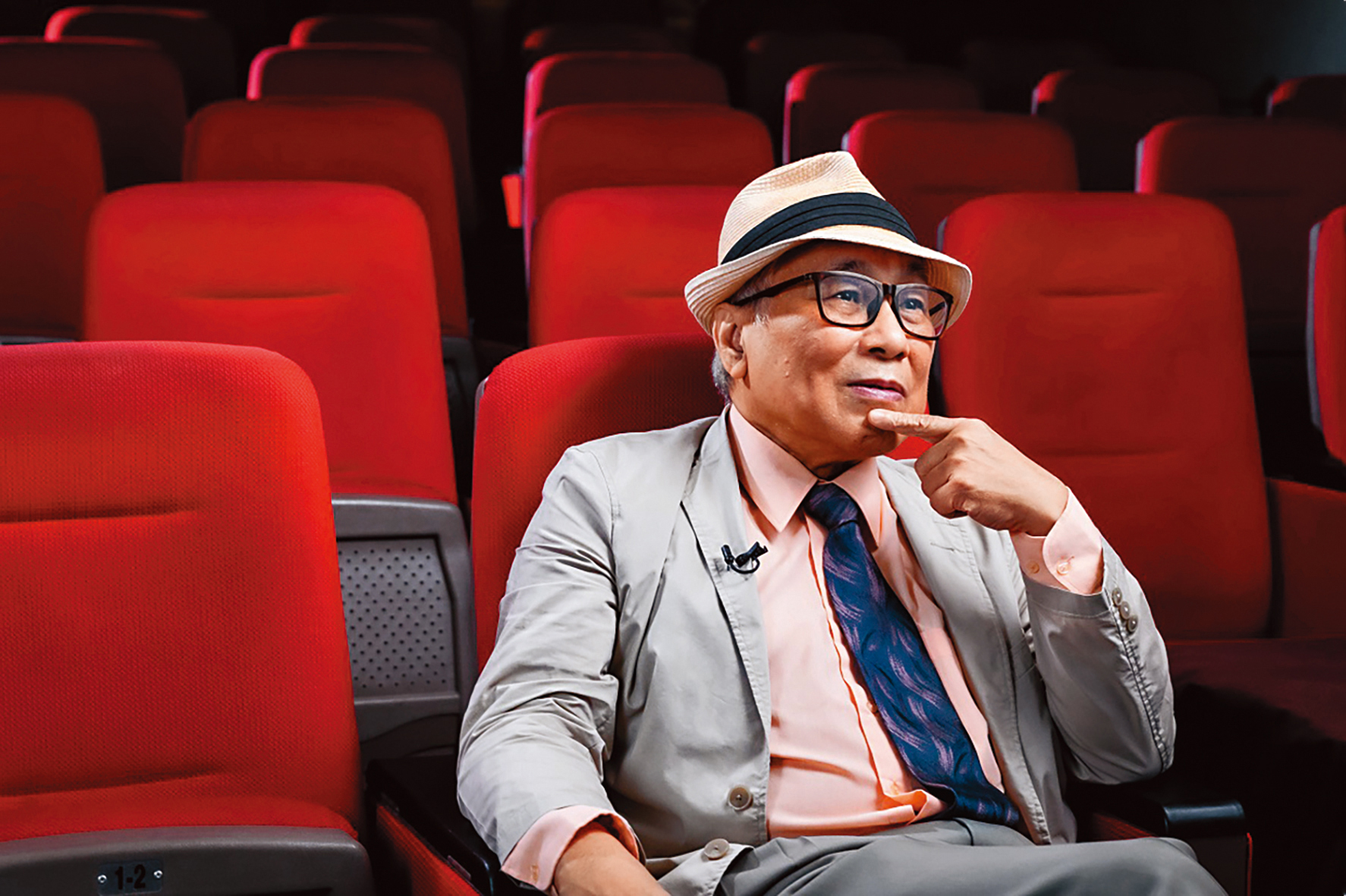 本屆台北電影節卓越貢獻奬得主黃建業，是資深電影文化推手，兼具學者、影評人、詩人、劇場導演及電影教育推廣者等多重身分。（台北電影節提供）