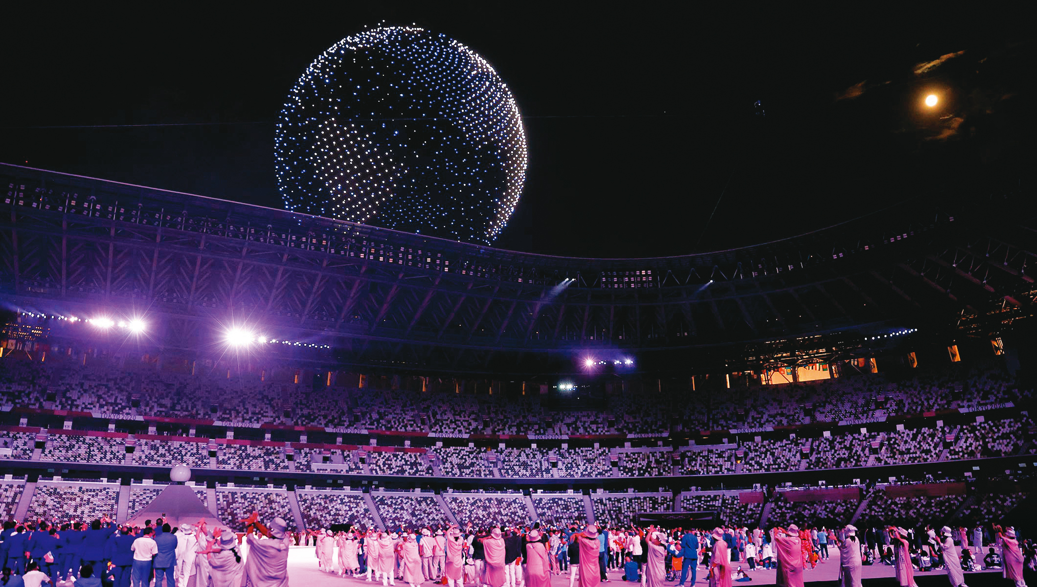 無人機的應用領域越來越廣泛，涵蓋大型賽事、娛樂表演、軍事用途、農用以及高樓與險域勘查等，催生產值不斷成長。（翻攝奧林匹克運動會官網）