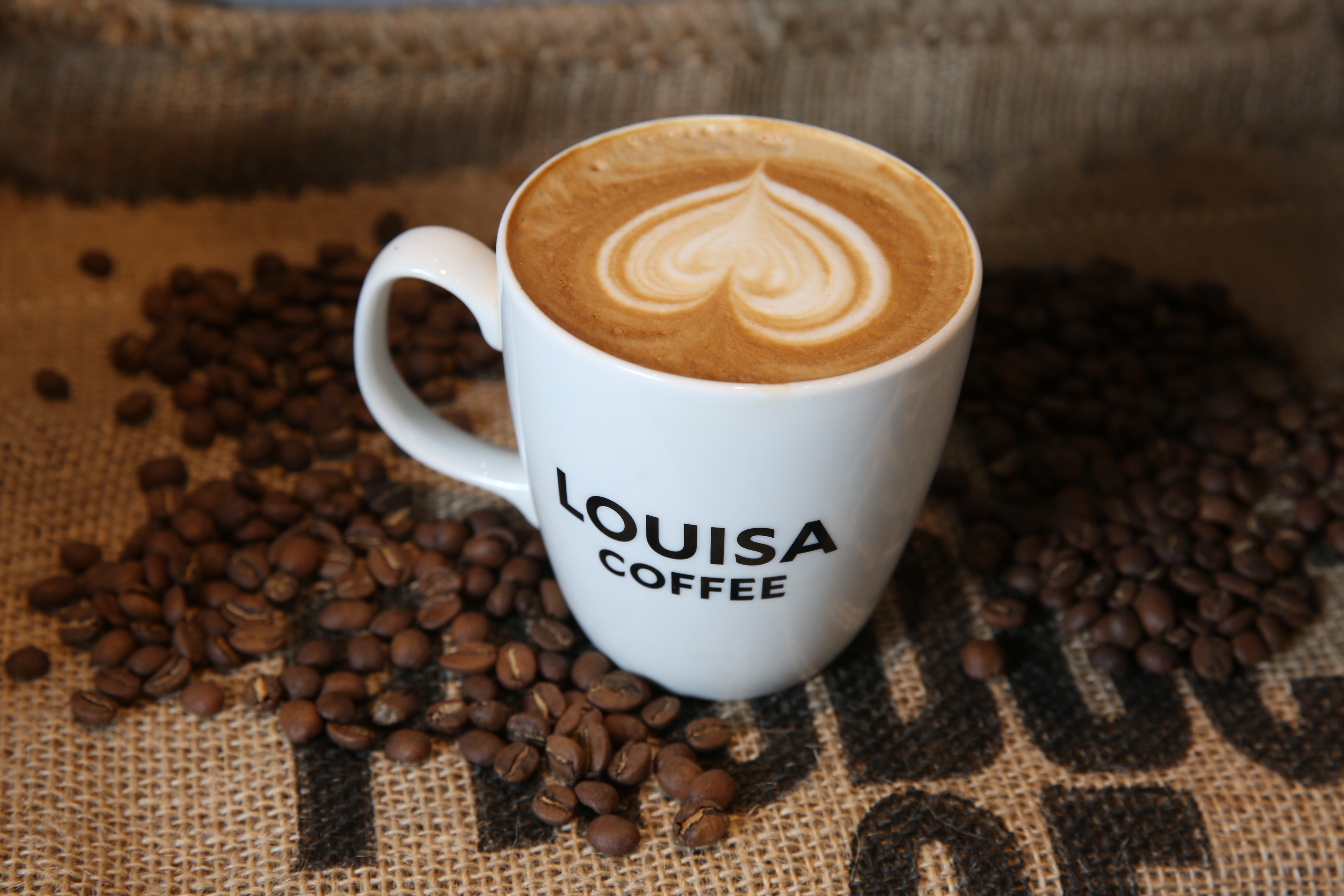 「路易莎」咖啡今以118元登錄興櫃，股價一度衝到209元，漲幅逾77%。（本刊資料照）