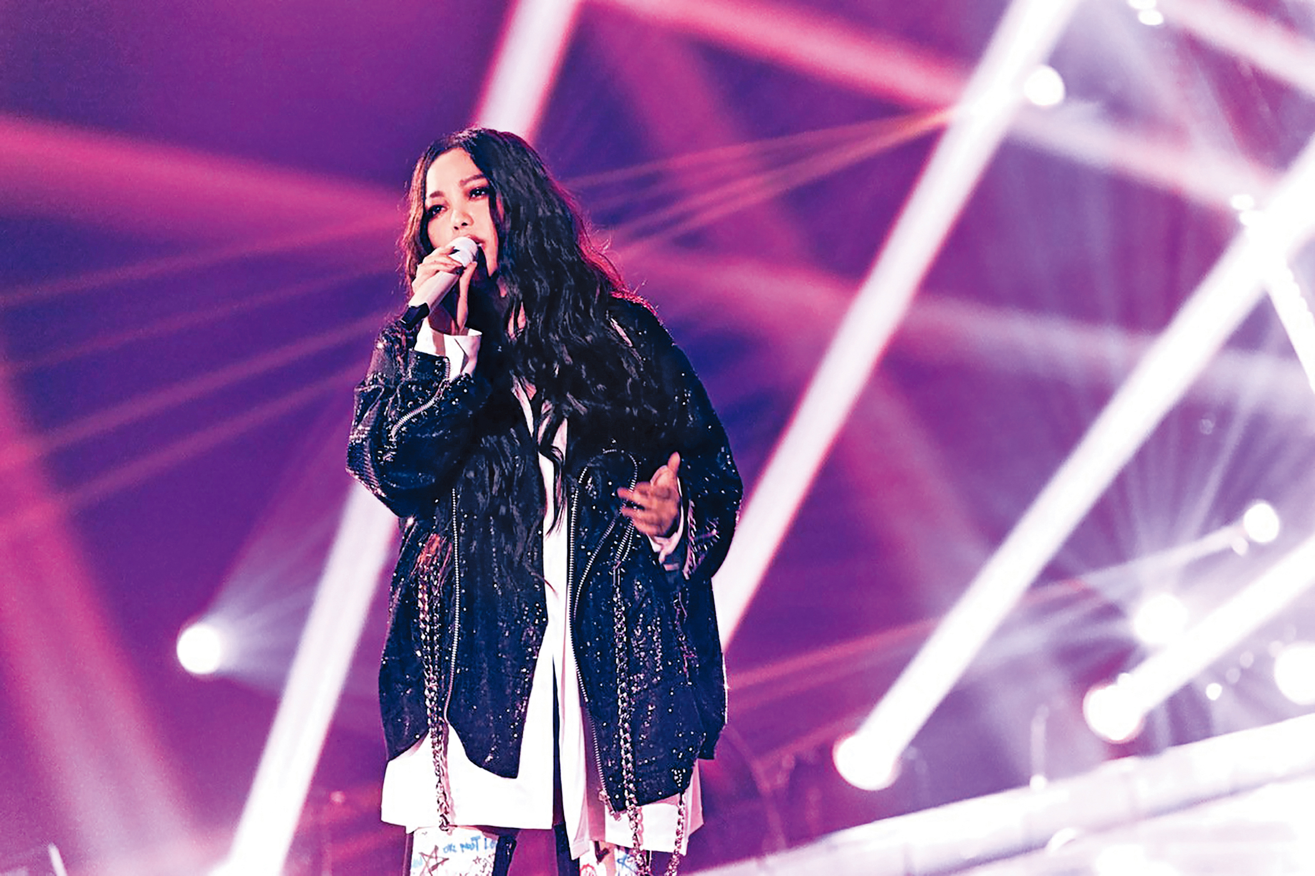 阿妹只要開嗓就等於在印鈔票，她將大部分的收入都投入房地產，主要都為自用。（翻攝自阿妹臉書）