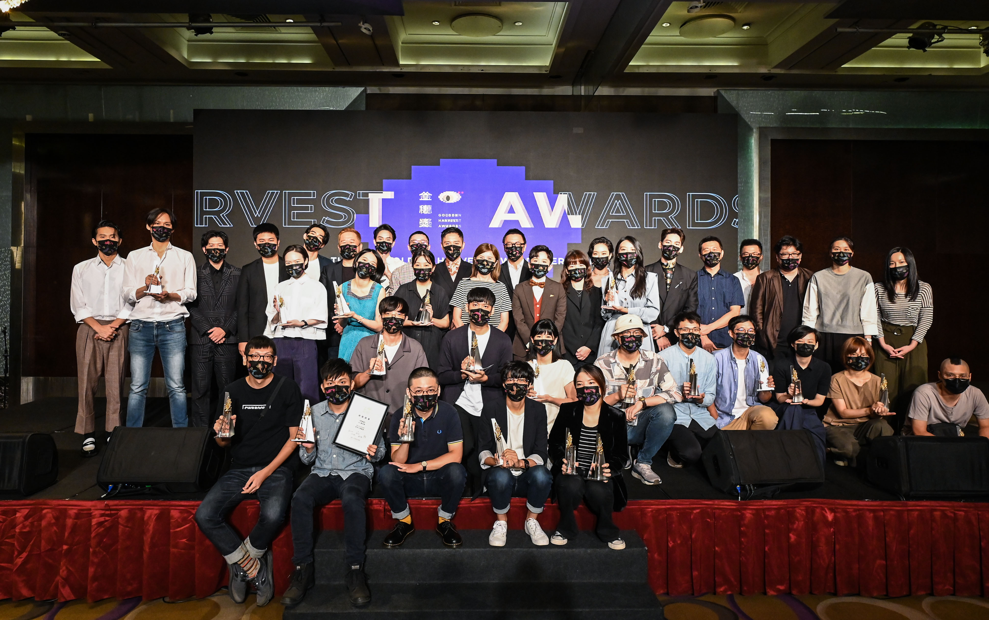 第43屆金穗獎頒獎典禮圓滿落幕，得獎者齊聚大合照。（金馬執委會提供）