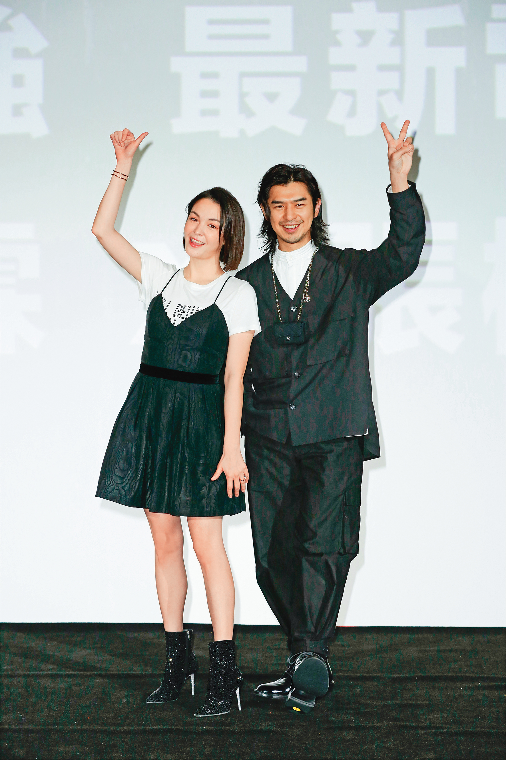 陳柏霖（右）搭檔張榕容（左），於籌備中的新片《鬼才知道》演出「魯蛇鬼」，將有突破性喜感演出。