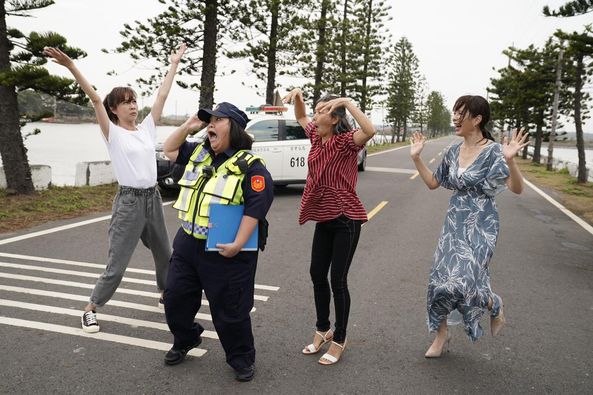 《俗女養成記》第7集女人的公路旅行篇荒謬又心酸。(翻攝自《俗女養成記》臉書)