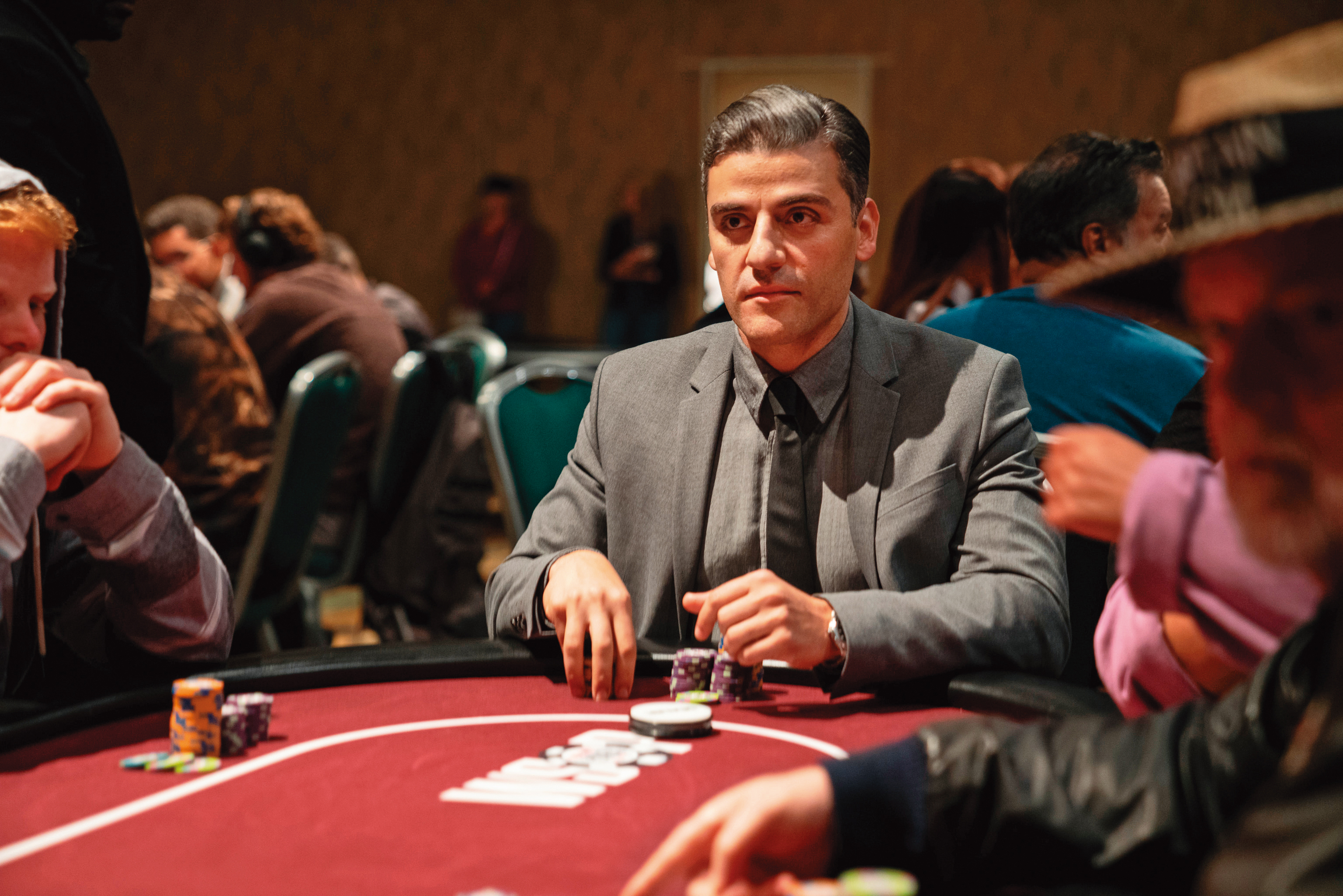 奧斯卡伊薩克從軍人轉行成職業賭徒，但心中始終有磨滅不去的陰影。（双喜提供）