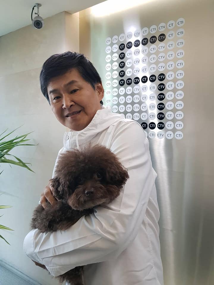 賀一航因為怕痛拒絕接受化療,他曾表示自己抗癌方式不值得病友學習。(翻攝賀一航臉書)