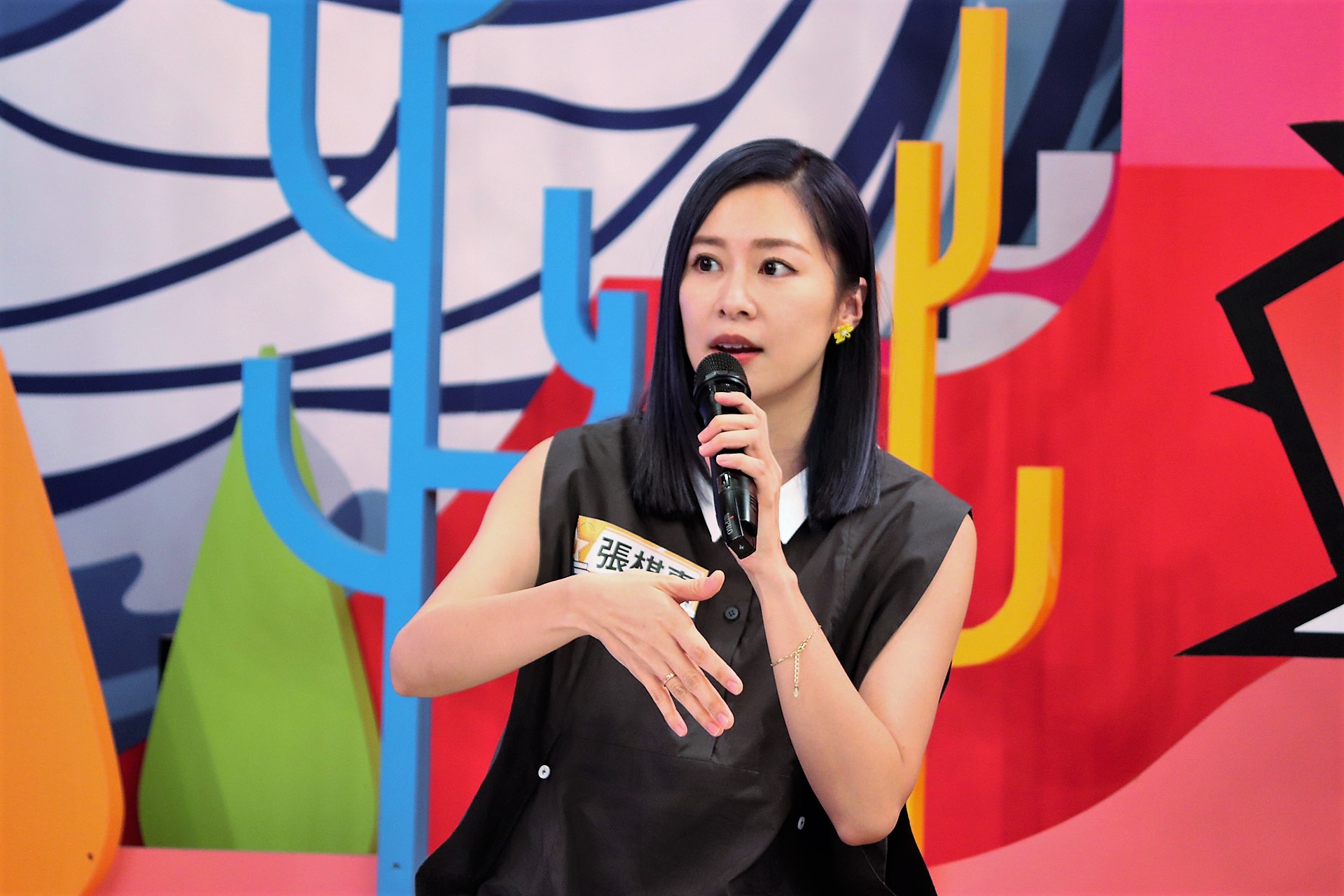 張棋惠自曝曾發生車禍肇逃，隔日警察找上門才驚覺事態嚴重。（圖／中天提供）