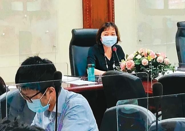 嘉義地區尚未傳出綠能蟑螂,檢察長張曉雯主動出擊,積極與轄內司法機關與業者建立聯繫平台,避免類似案件發生。