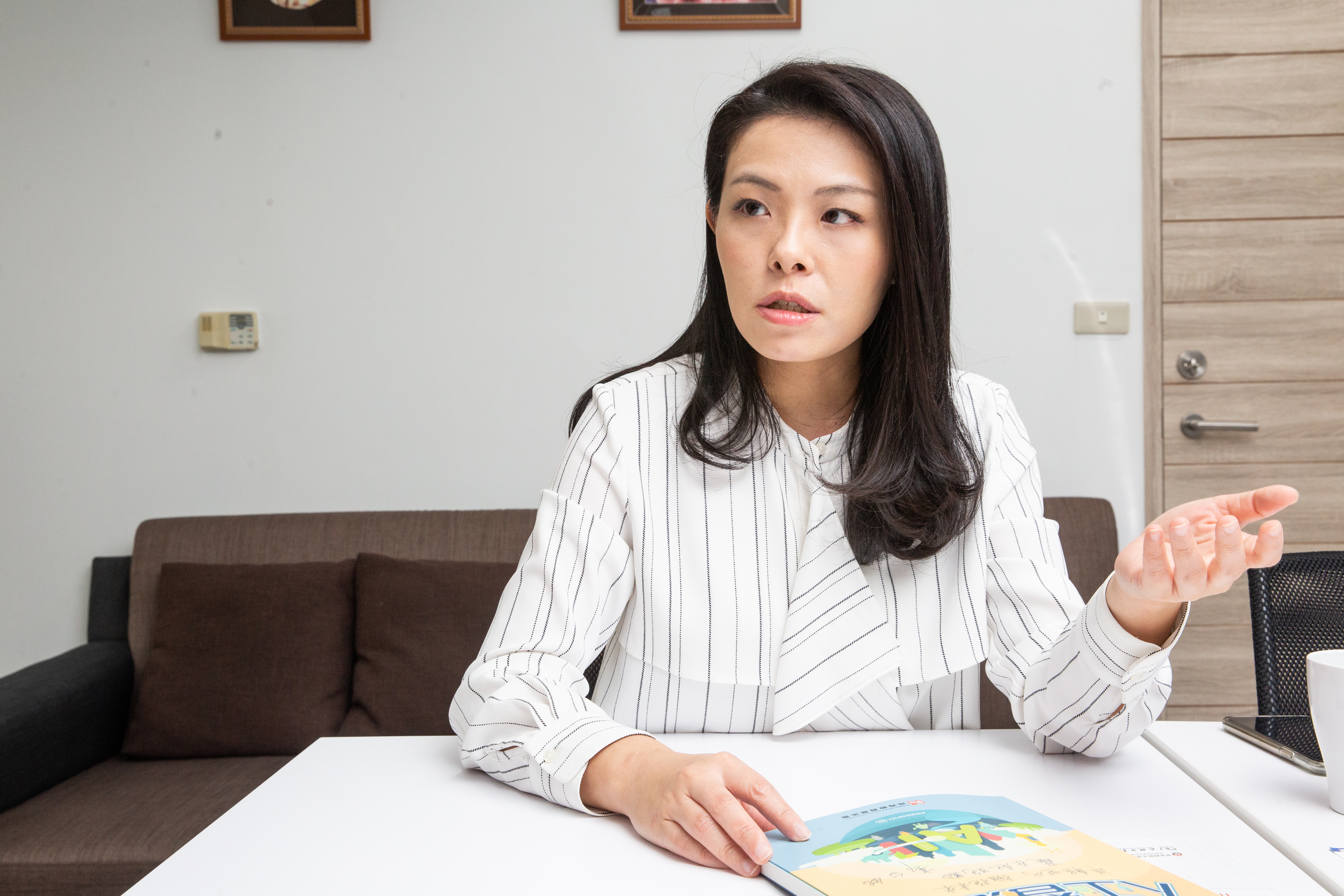 高虹安因唱了諷刺綠營的〈塔綠班之歌〉遭出征。（本刊資料照）