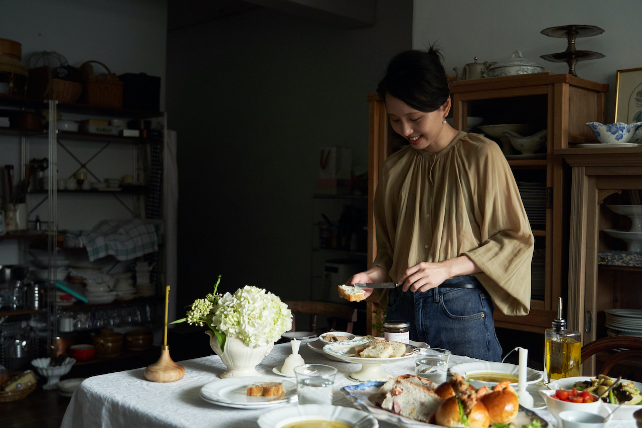 李昉容擅長料理工具選品及布置桌席，她的餐桌帶有儀式感。