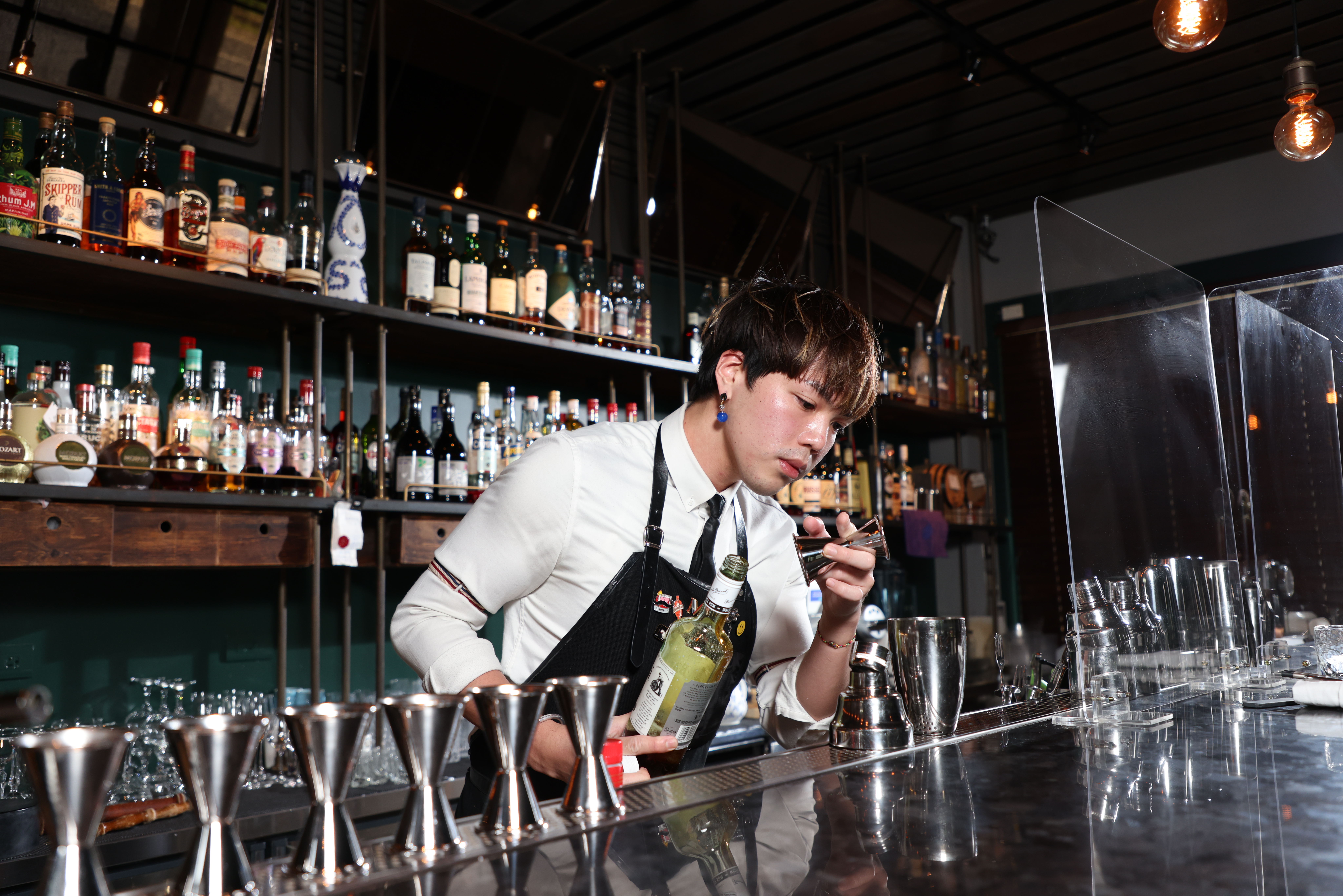 調酒師林將治設計夏日清爽風的調酒和無酒精飲料搭配餐點。 