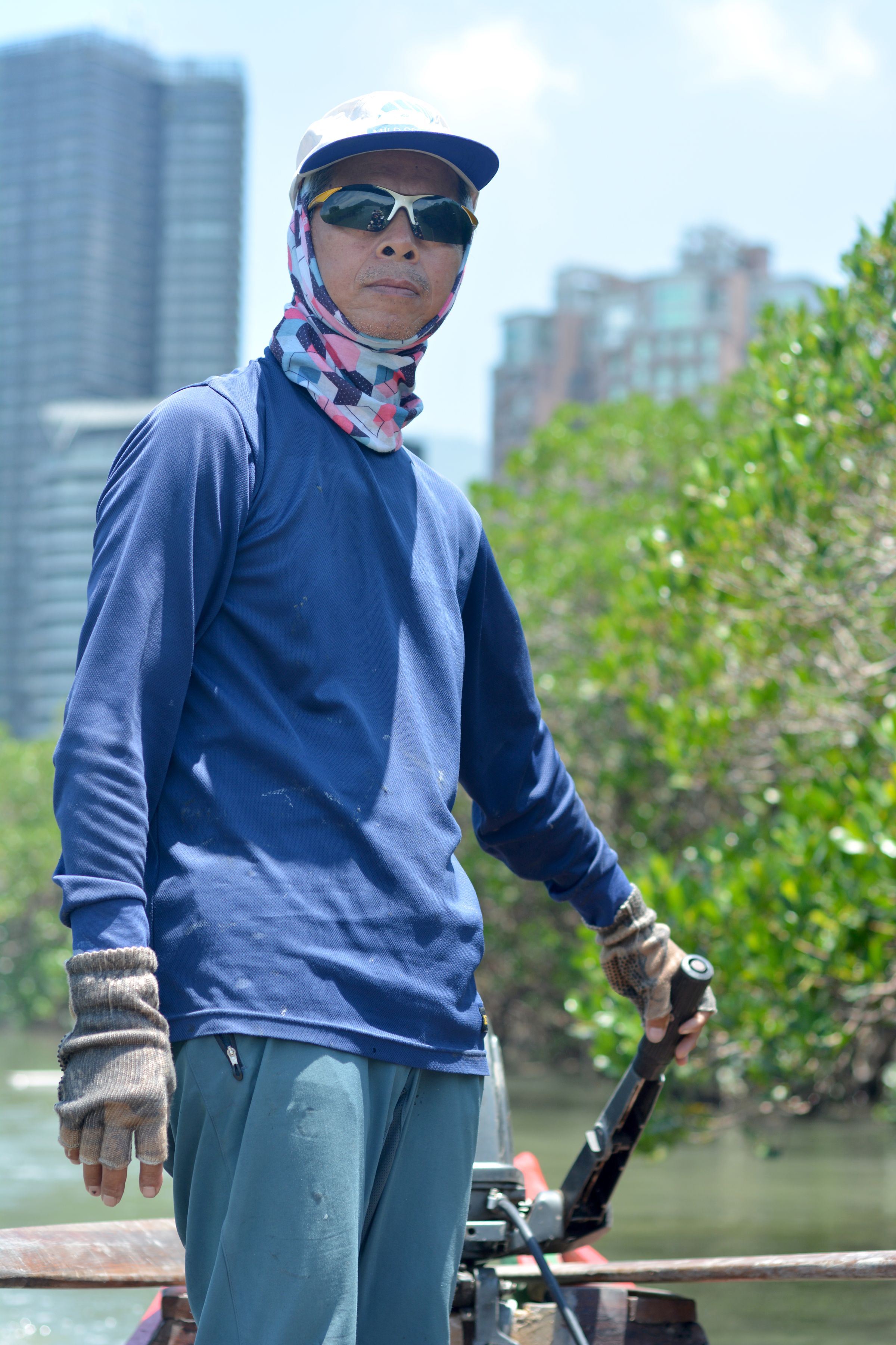 受到母親之河淡水河的感召，張宗輝在中年之後回到家鄉玩帆船。
