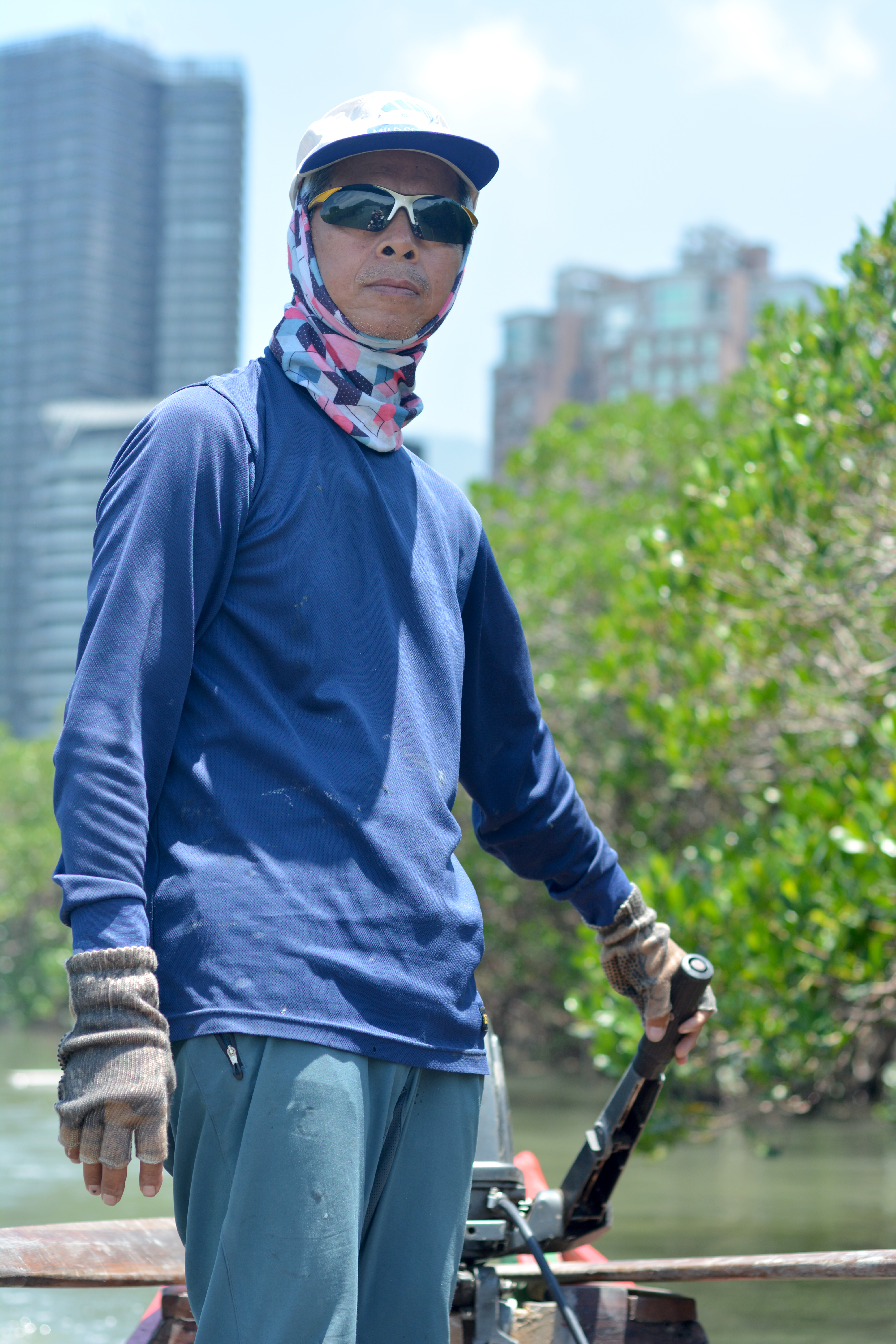 受到母親之河淡水河的感召，張宗輝在中年之後回到家鄉玩帆船。
