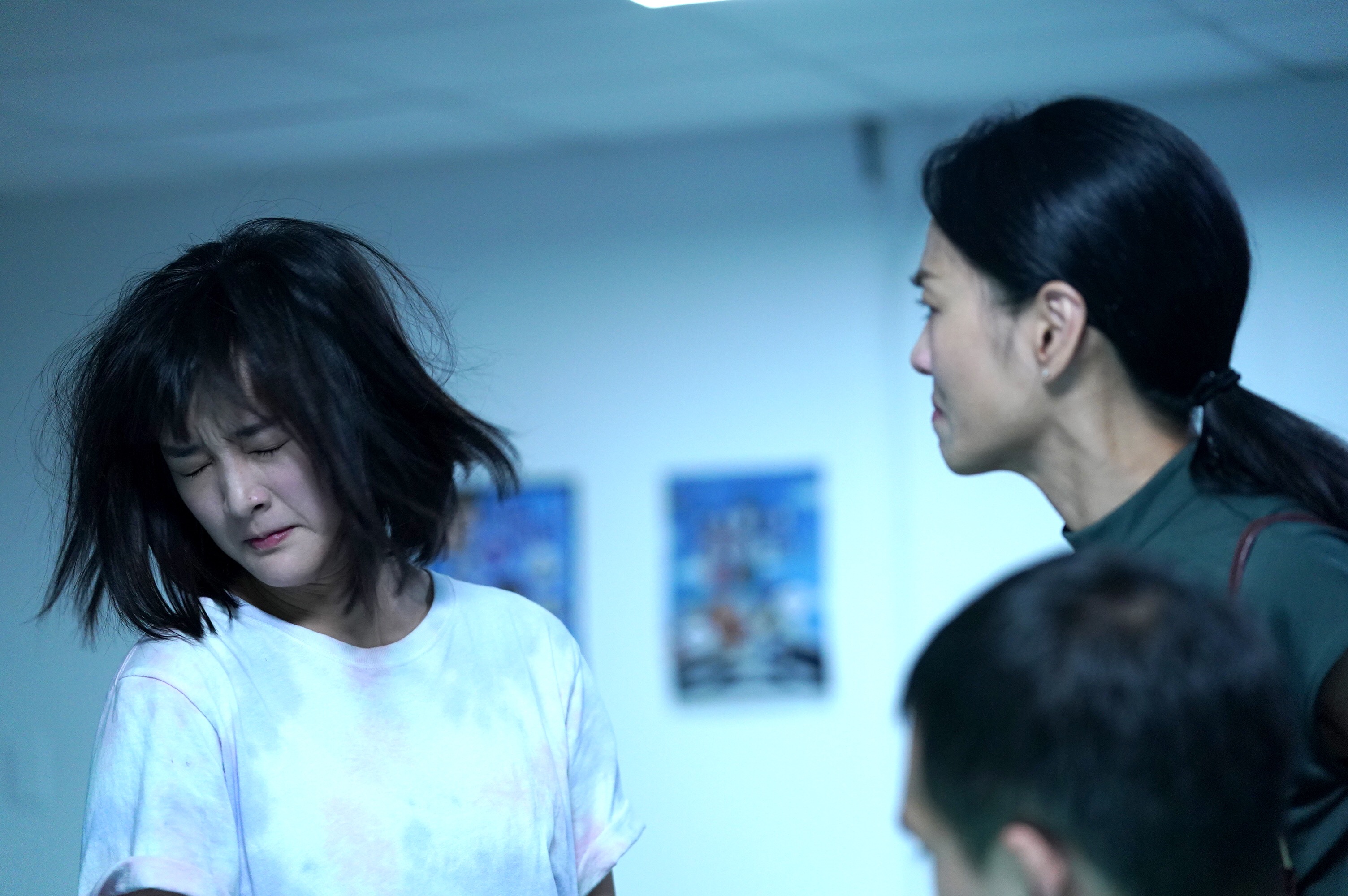 王淨獻出第一次打耳光的戲碼。（Netflix提供）