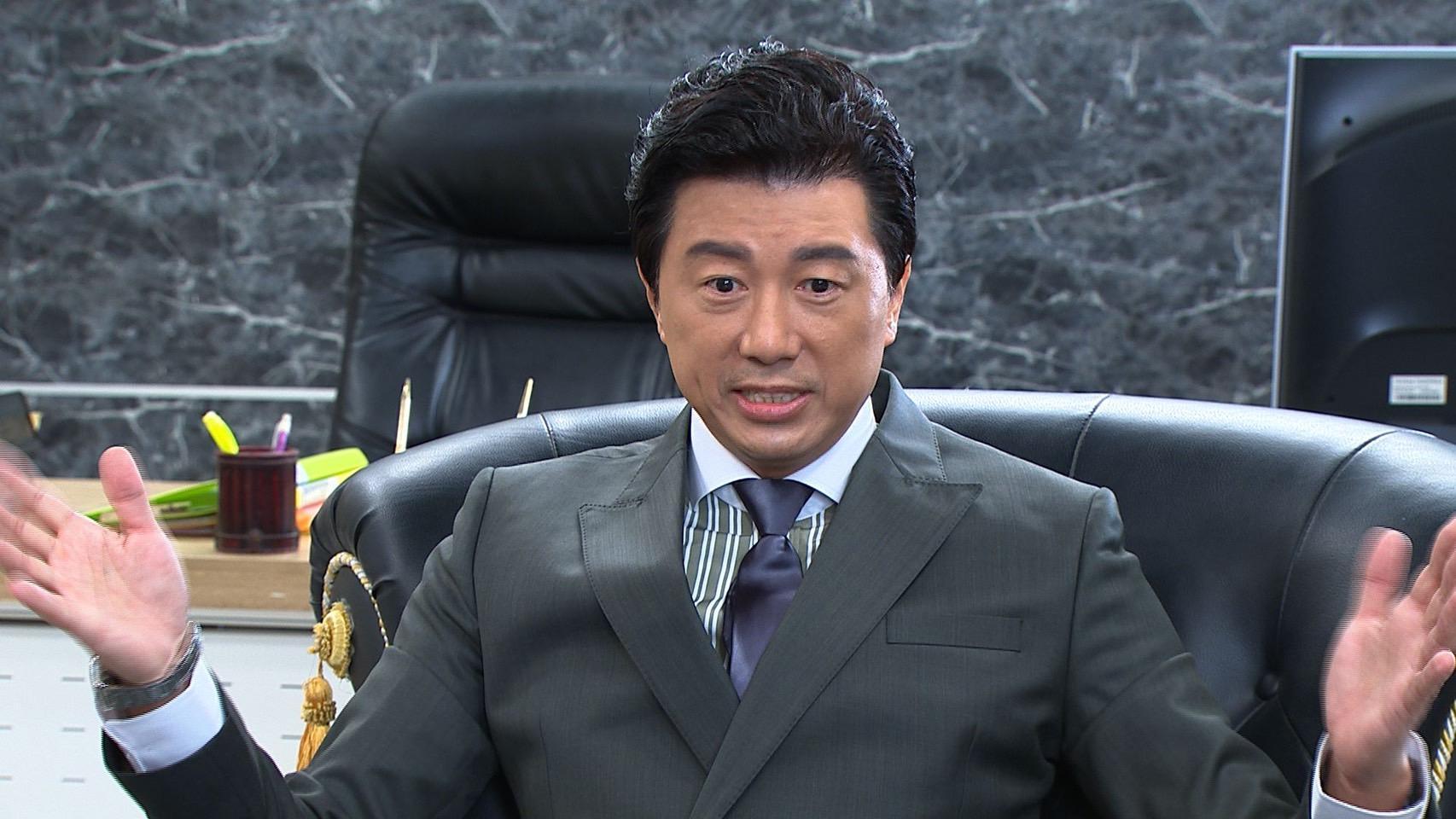 吳皓昇睽違2年，瘦身8公斤回歸八點檔，在《黃金歲月》演出娛樂集團大亨。（民視提供）