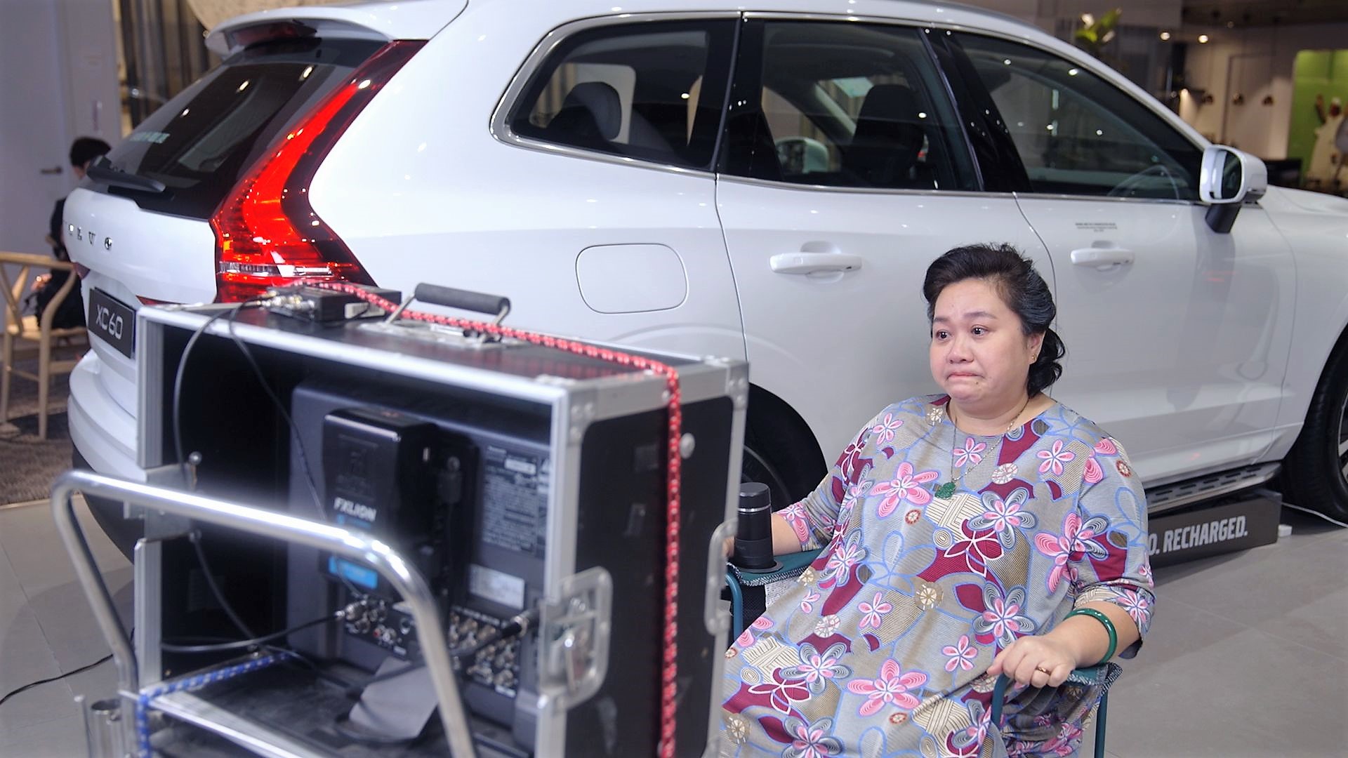 鍾欣凌自曝考了5次駕照都沒過。（圖／國際富豪汽車提供）