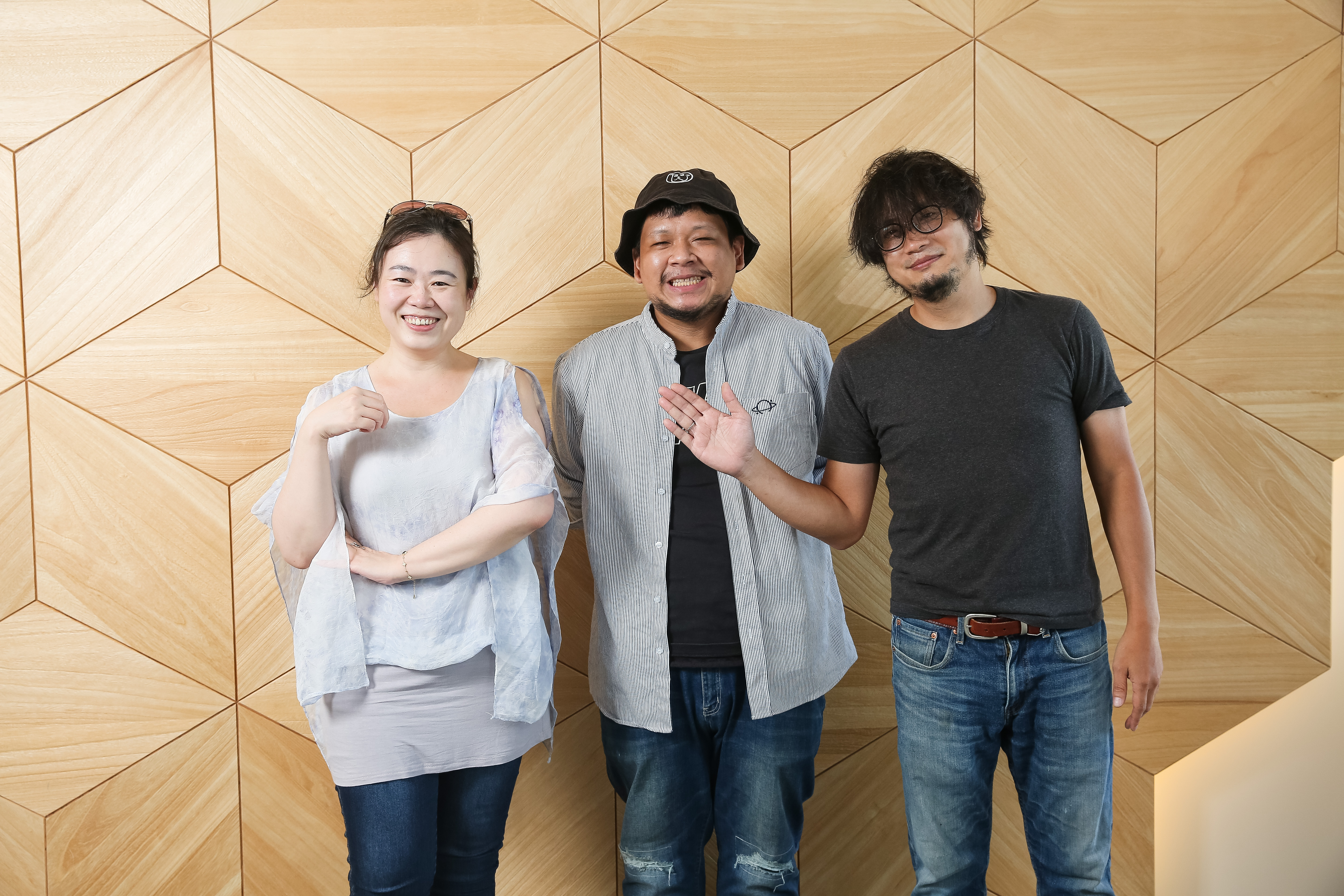 導演姜秉辰（右起）、黃弈勛和編劇林珮瑜是首次合作，透過線上視訊會議反覆討論打造出台灣首部遠端劇《隔離後見個面，好嗎？》。