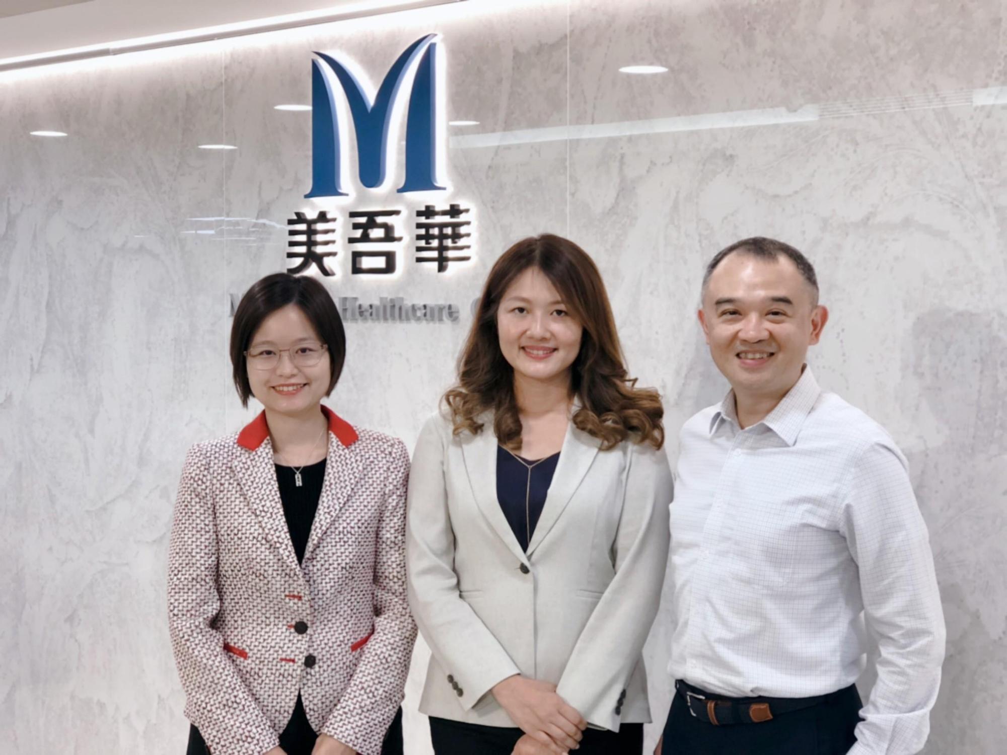 美吾華二代接班,創辦人李成家女兒李伊俐(中)、李伊伶(左)合攻醫材和新藥二塊生技大餅。(美吾華集團提供)