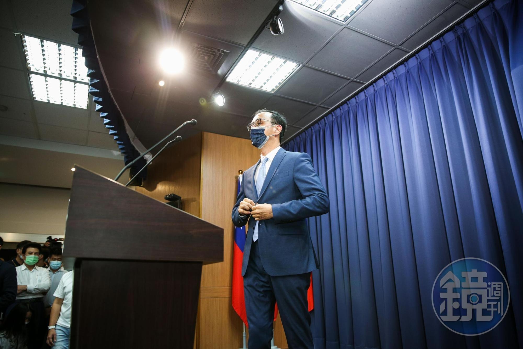 朱立倫成功當選黨主席,但在部分縣市和張亞中的票數出現纏鬥的情況。