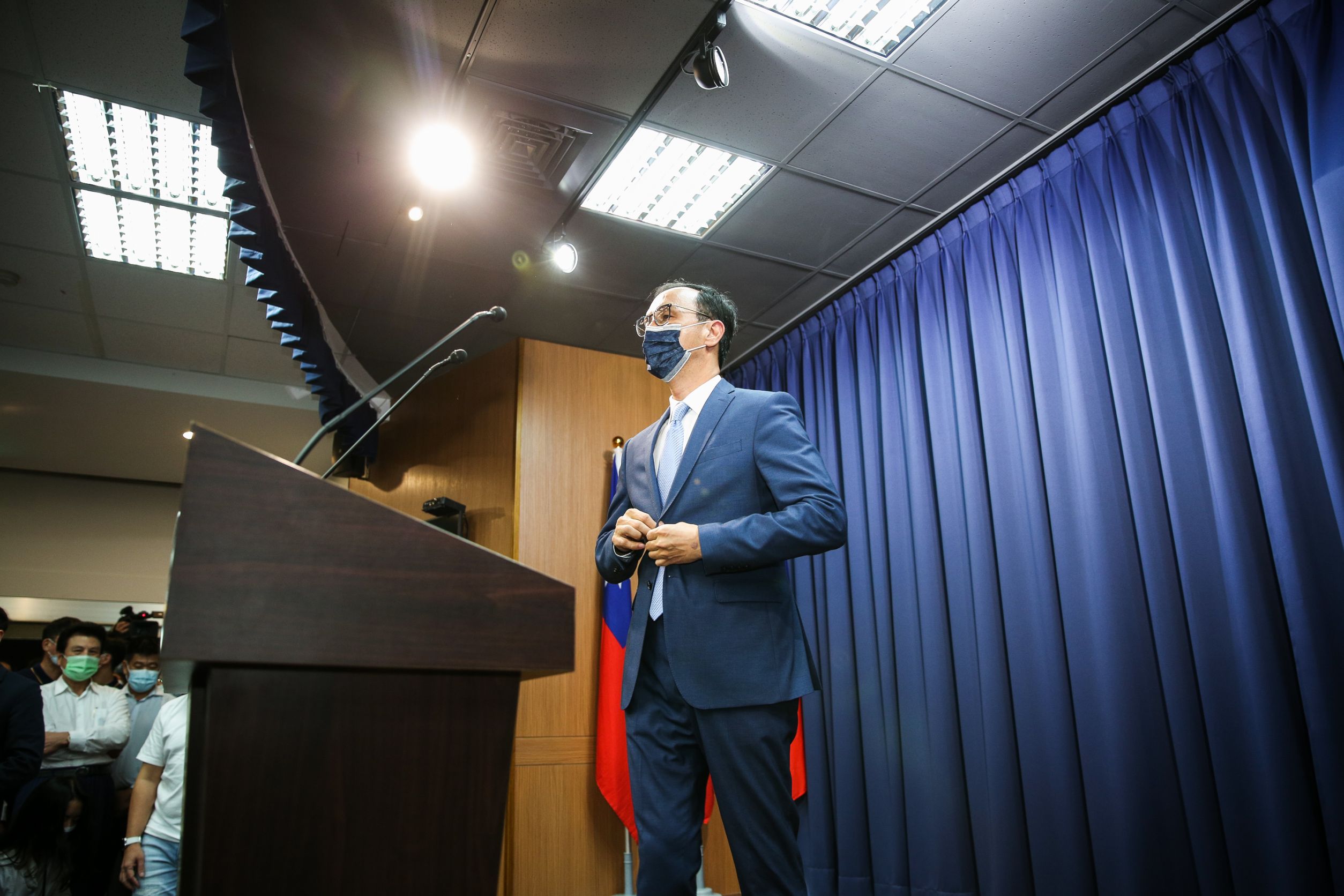 朱立倫成功當選黨主席,但在部分縣市和張亞中的票數出現纏鬥的情況。