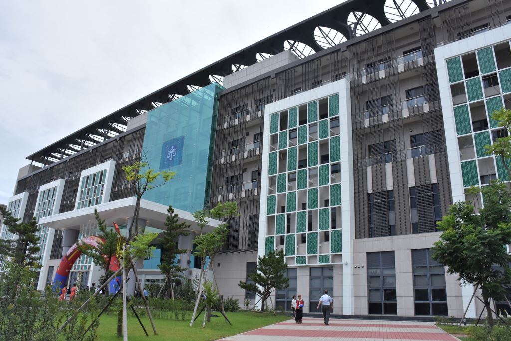 新竹地檢署將虐童的園長判刑6月。(翻攝自新竹縣府官網)