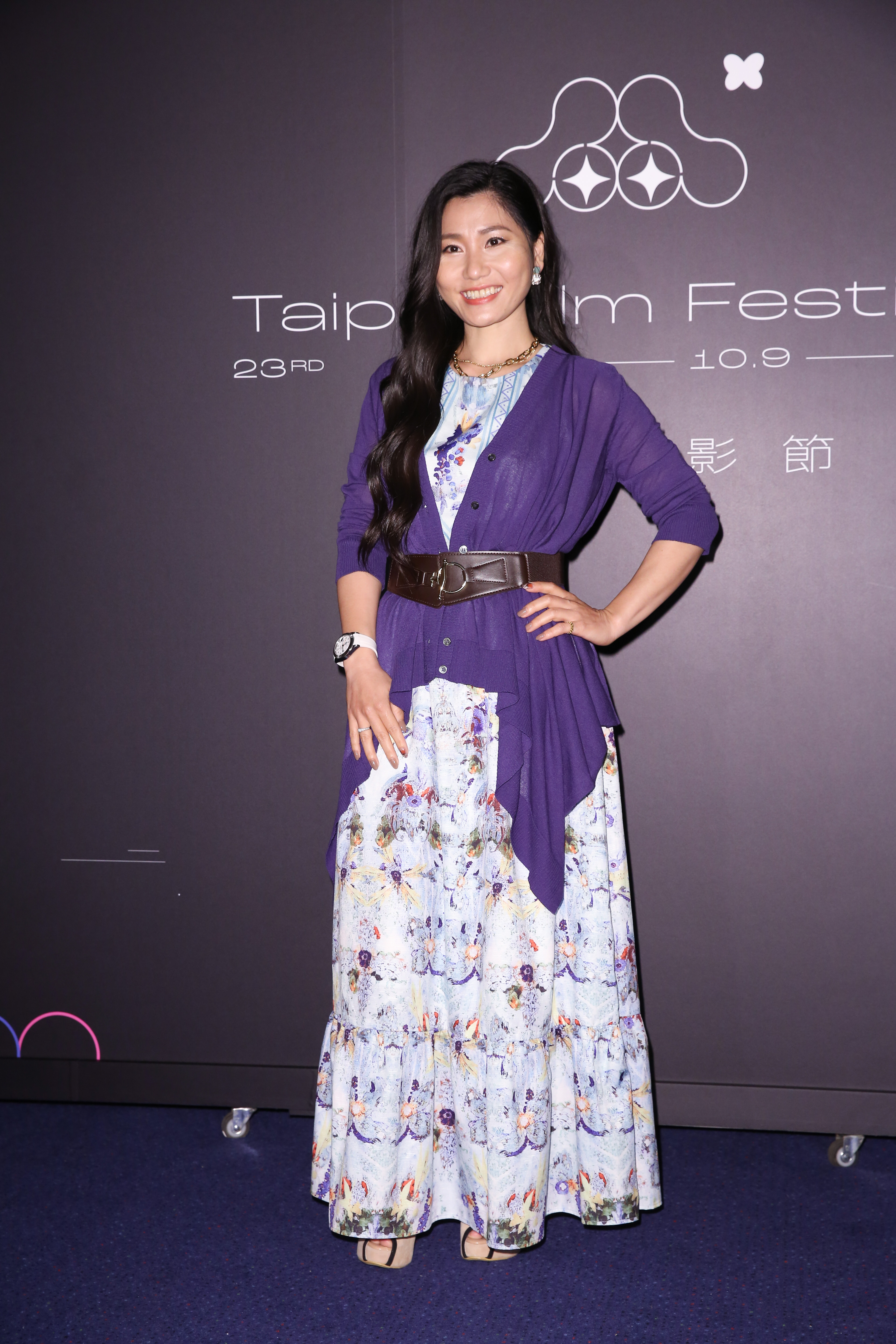嫁到台灣才學唱歌仔戲，因而擁有「越南孫翠鳳」名號的阮安妮，首度演出電影女主角。
