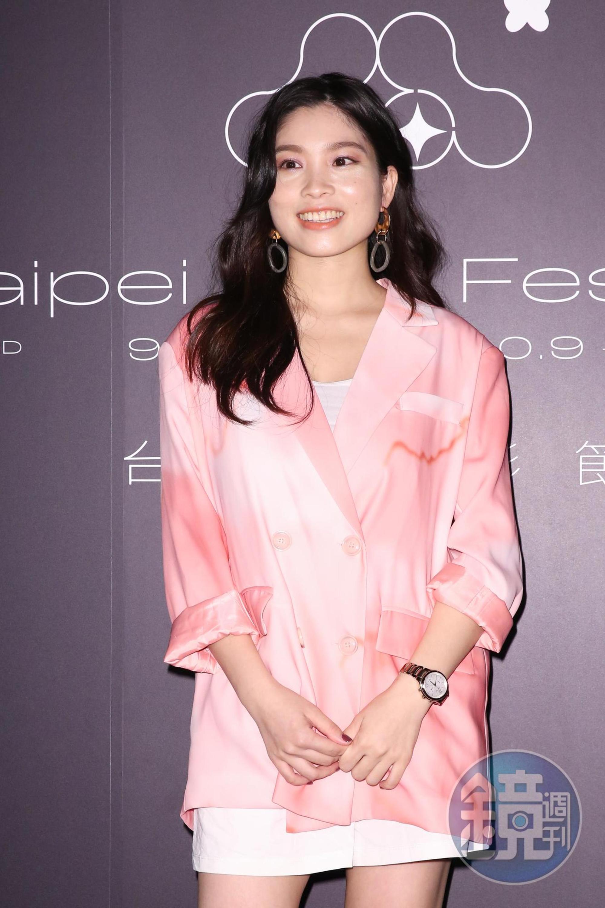 從越語教學、主持、演戲都一把罩的阮秋姮,認同導演翻轉對東南亞新住民的刻板印象。