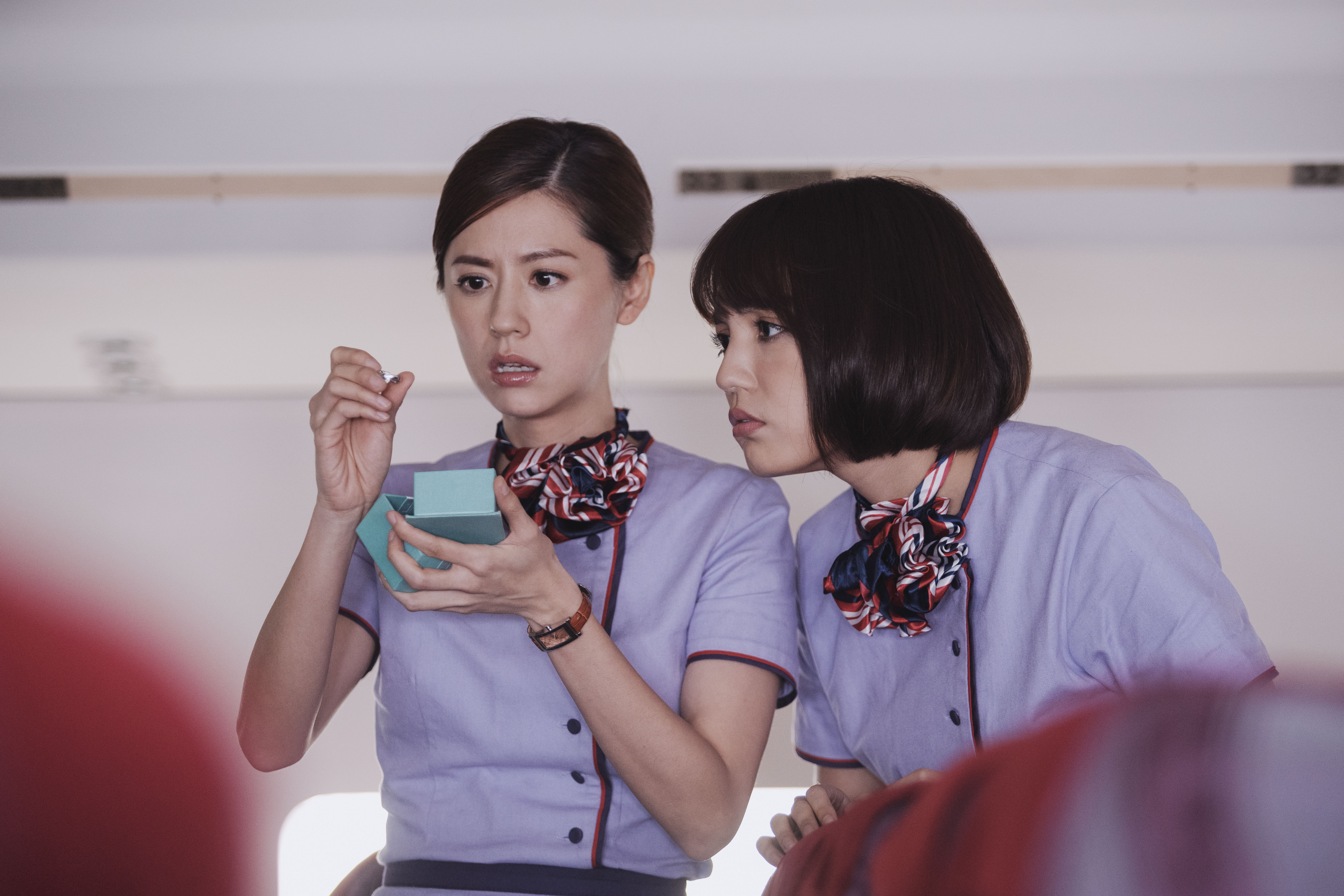 林予晞在HBO《戒指流浪記》中飾演對婚姻懷抱夢想的空姐。（晴天影像提供）