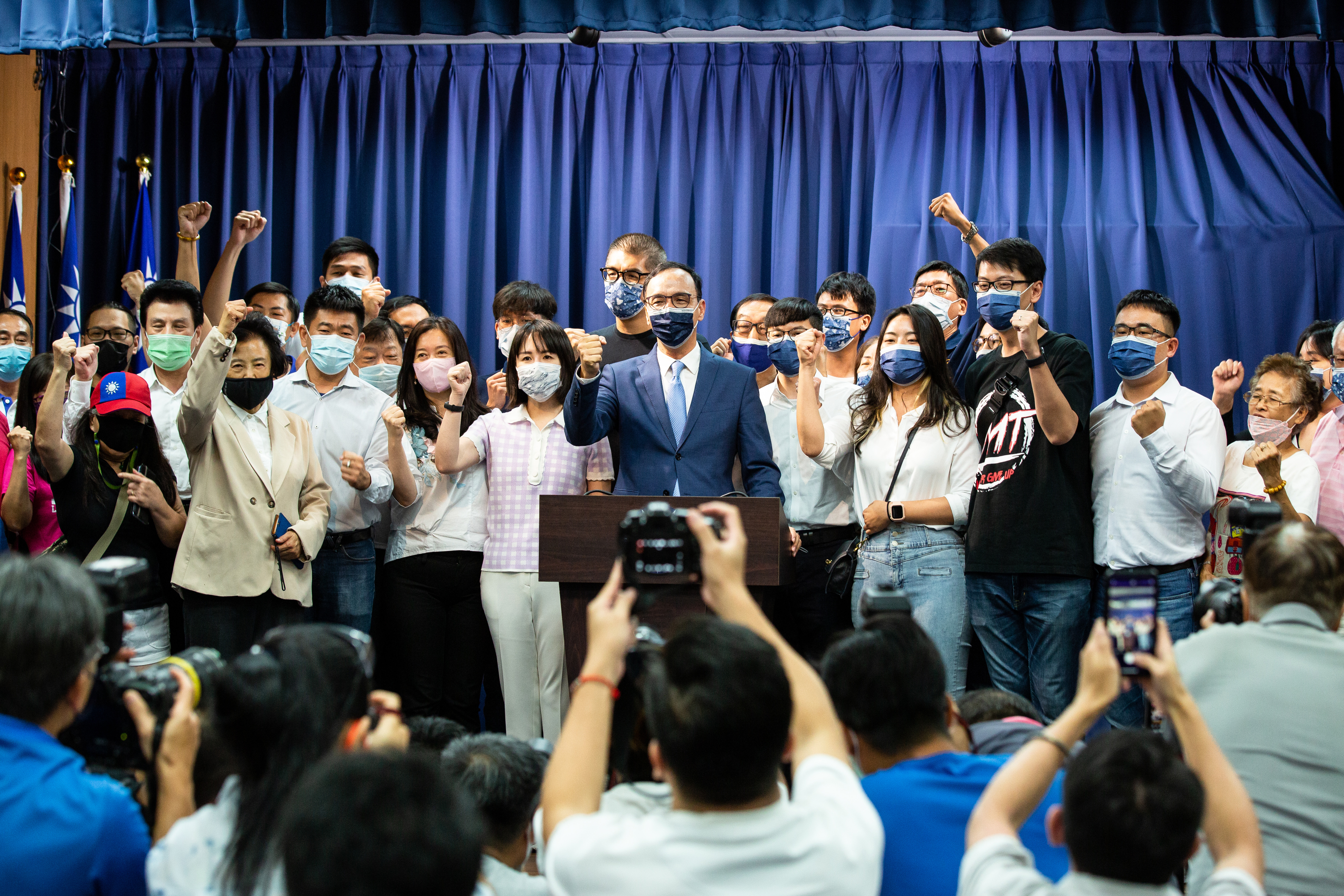 朱立倫當選國民黨新任黨主席，外界猜測是為後年總統大選鋪路，朱對此表示，將「推派不包括他自己的最強候選人」。