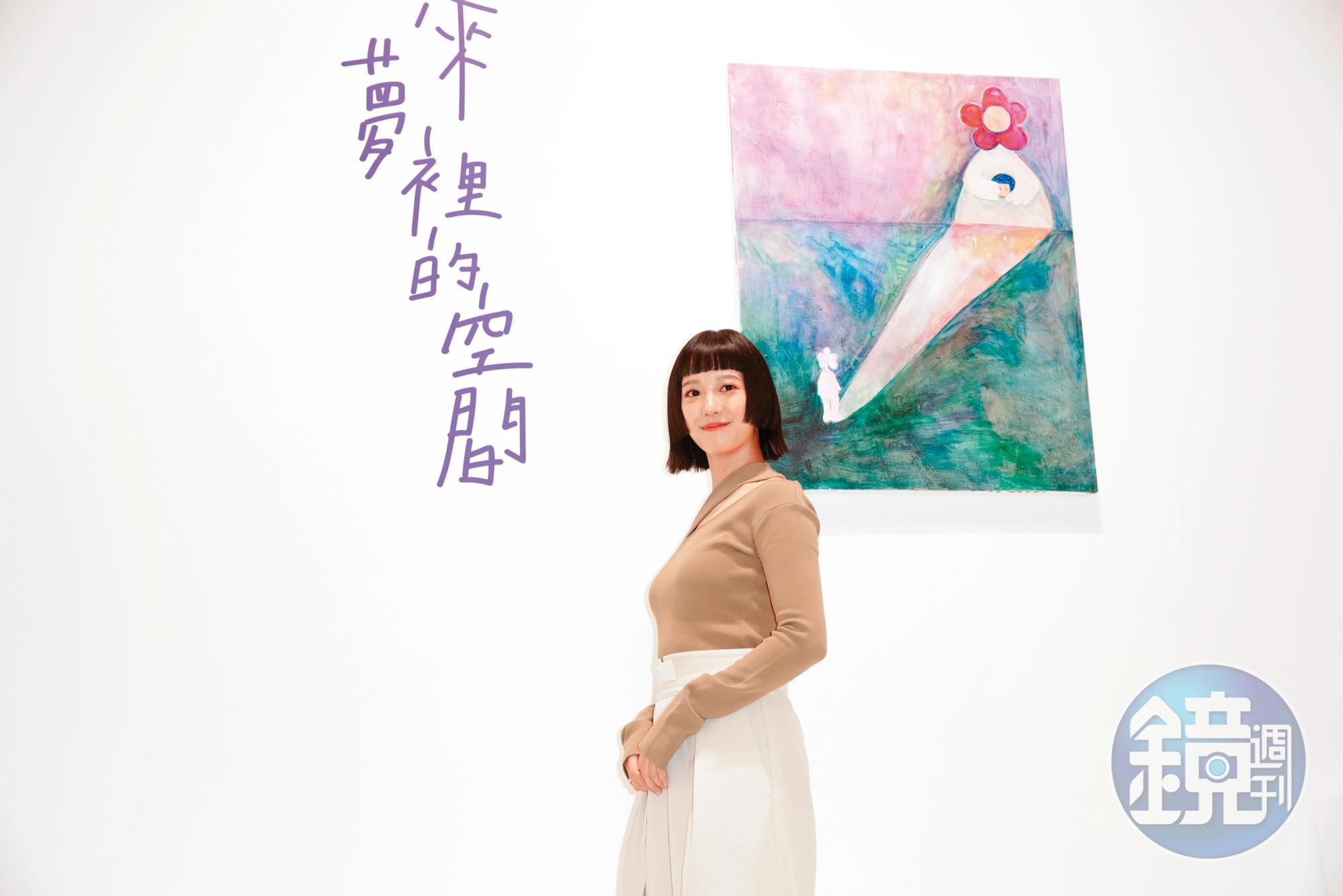 孟耿如跟之前相比，身材是不是厚了些？不會是有了吧？（摸肚）。