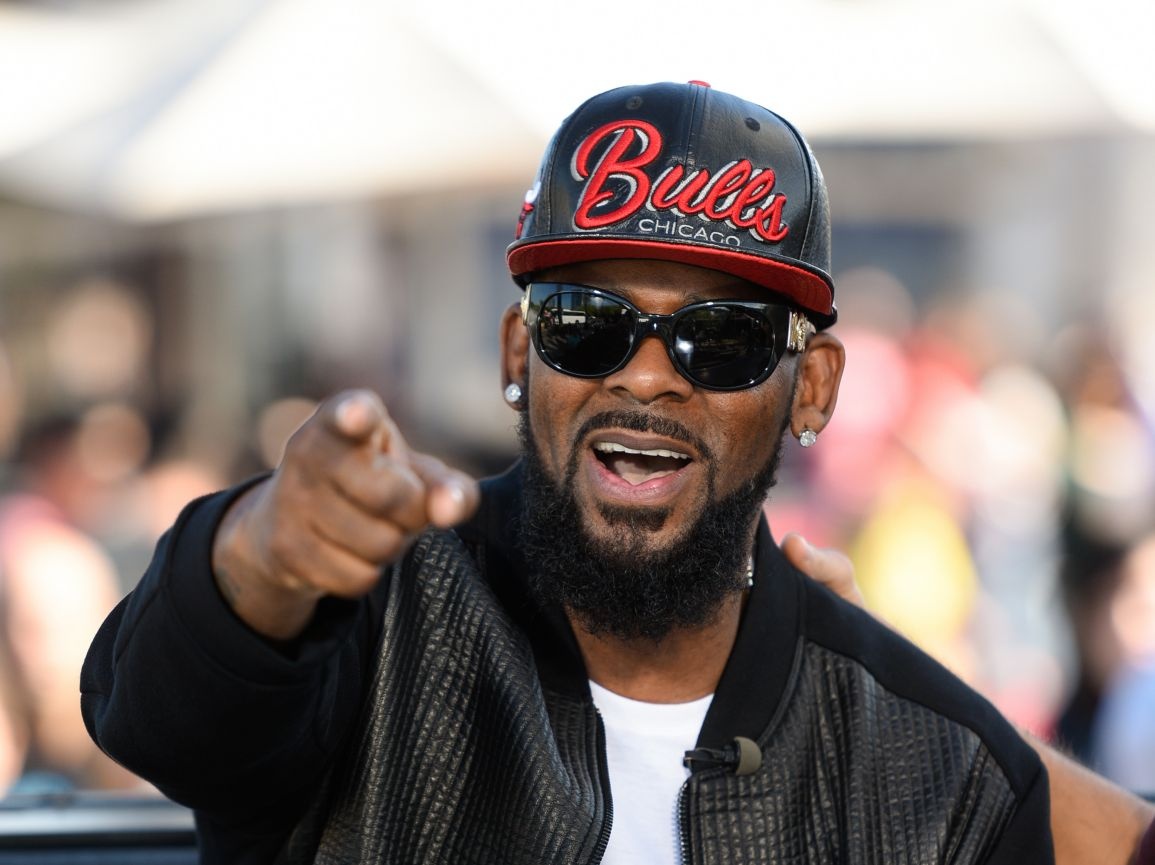 R&B天王勞凱利被控性侵、恐嚇等罪名，可能面臨終身監禁。（翻攝自R. Kelly臉書）