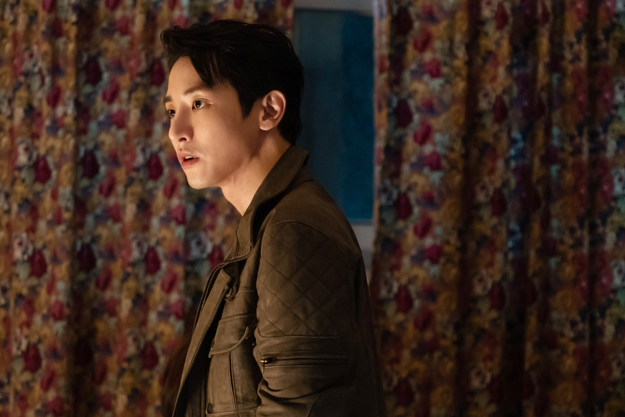 李洙赫在新片《霹靂油俠》飾演富二代，為動作戲提前健身兩個月。（海樂影業提供）