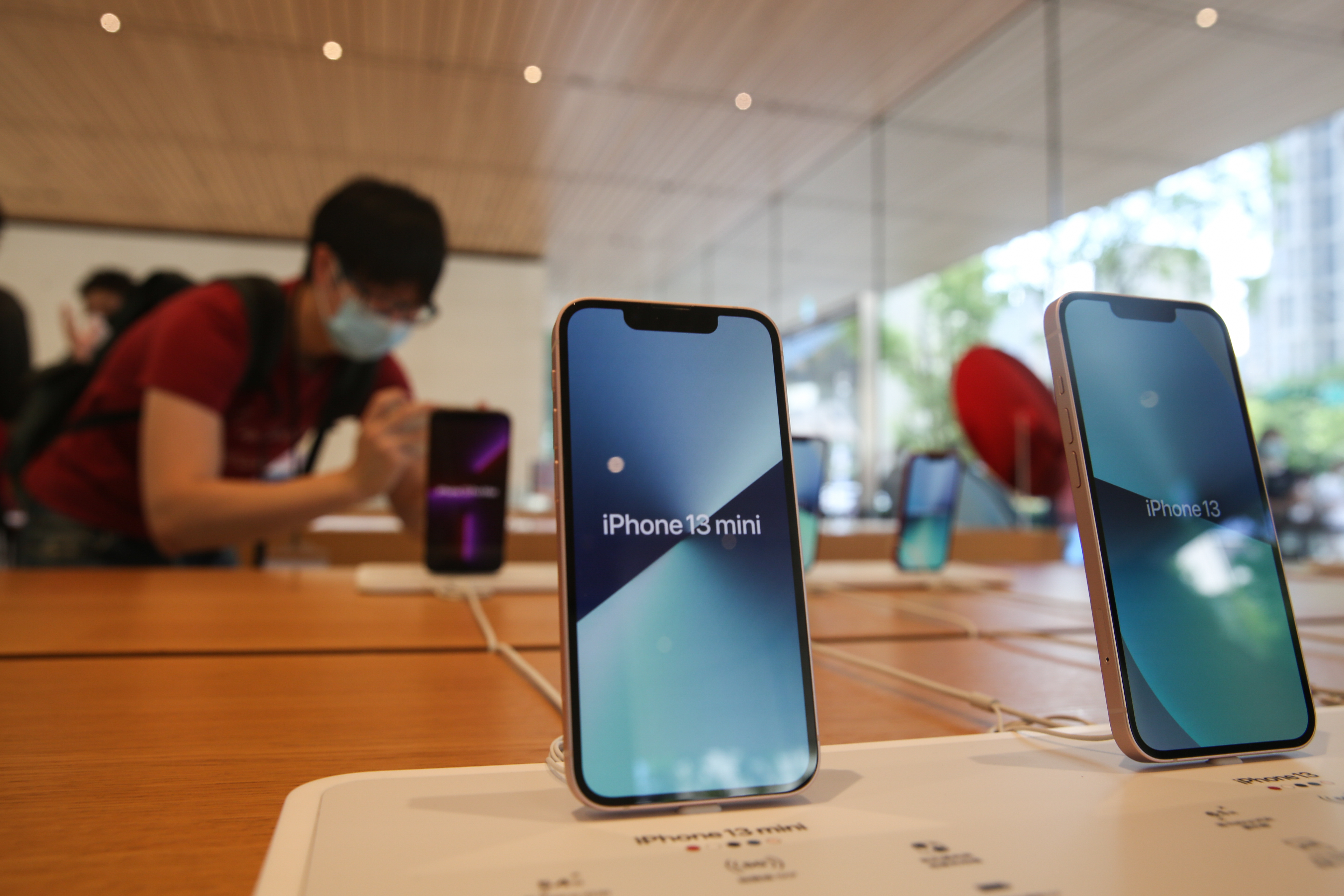 據傳蘋果將不再做小尺寸手機，iPhone 13 mini可能是最後一支mini版iPhone。