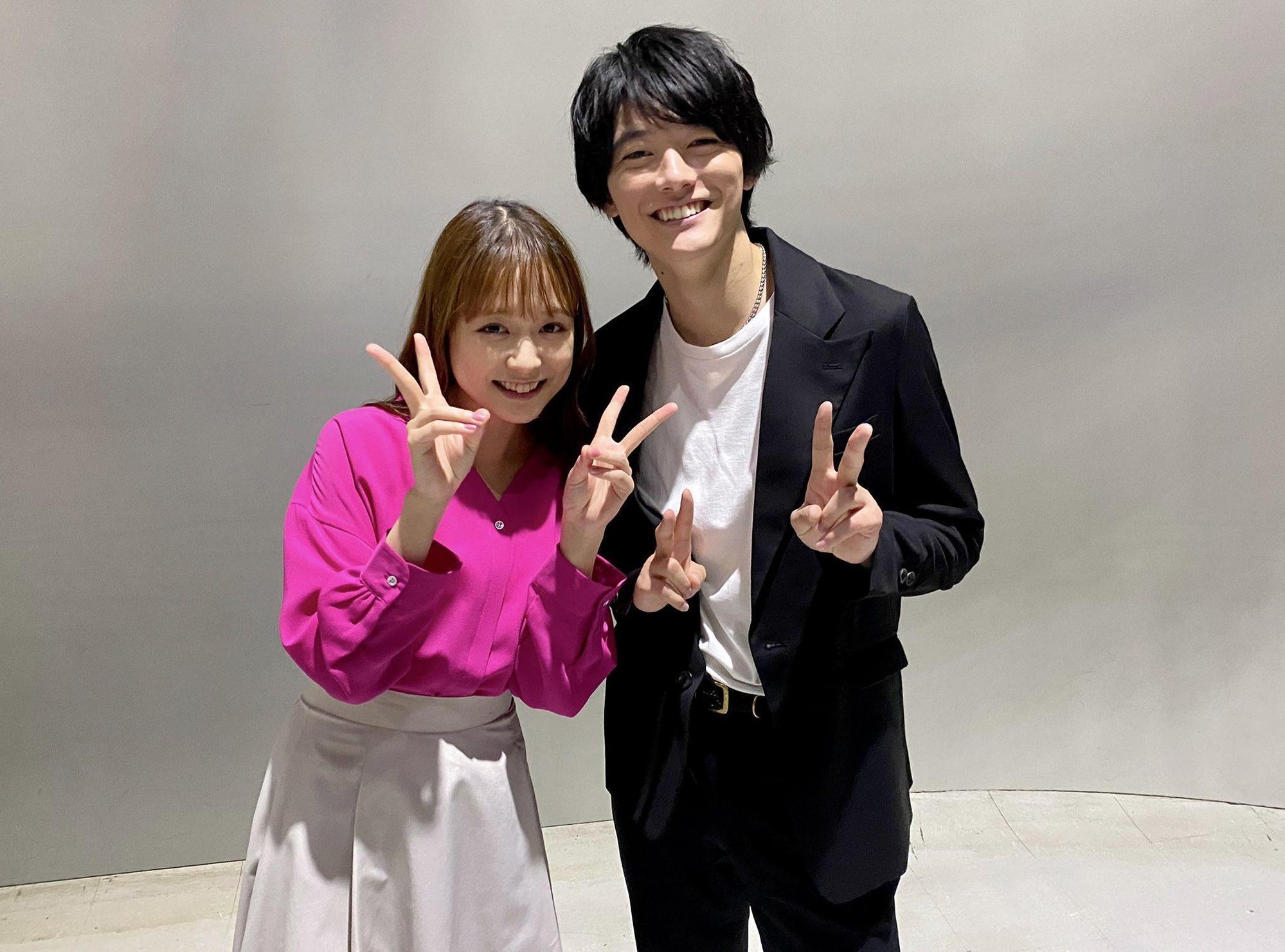 大原櫻子(左)與櫻井海音(右)主演日劇《我只是想說喜歡妳》。(翻攝我只是想說喜歡妳官方推特)