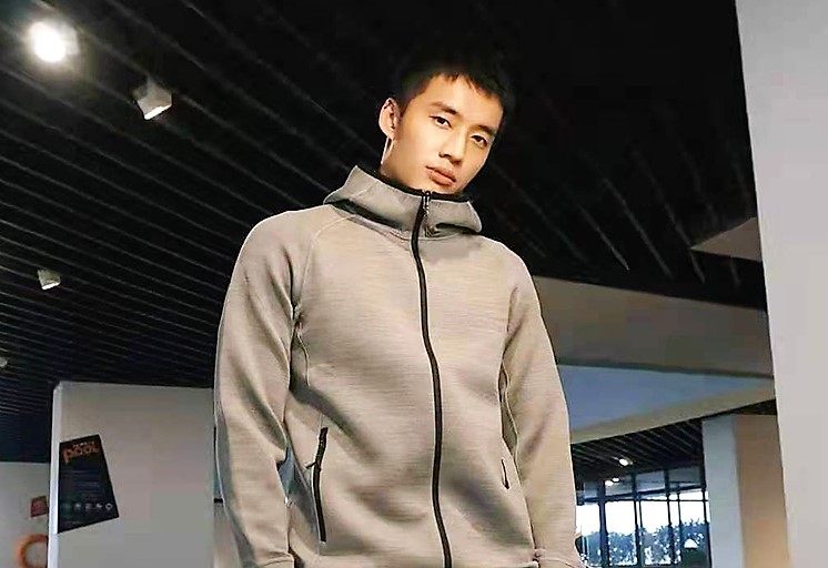 陳澤耀（阿哲）雖然在戲劇表現亮眼，但仍沒忘記自己的音樂夢。（洹國際文化提供）