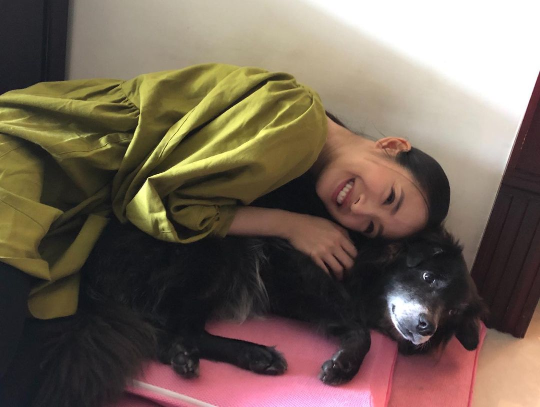 29日本刊報導之後，林依晨的經紀人認了懷孕一事。（翻攝林依晨IG）