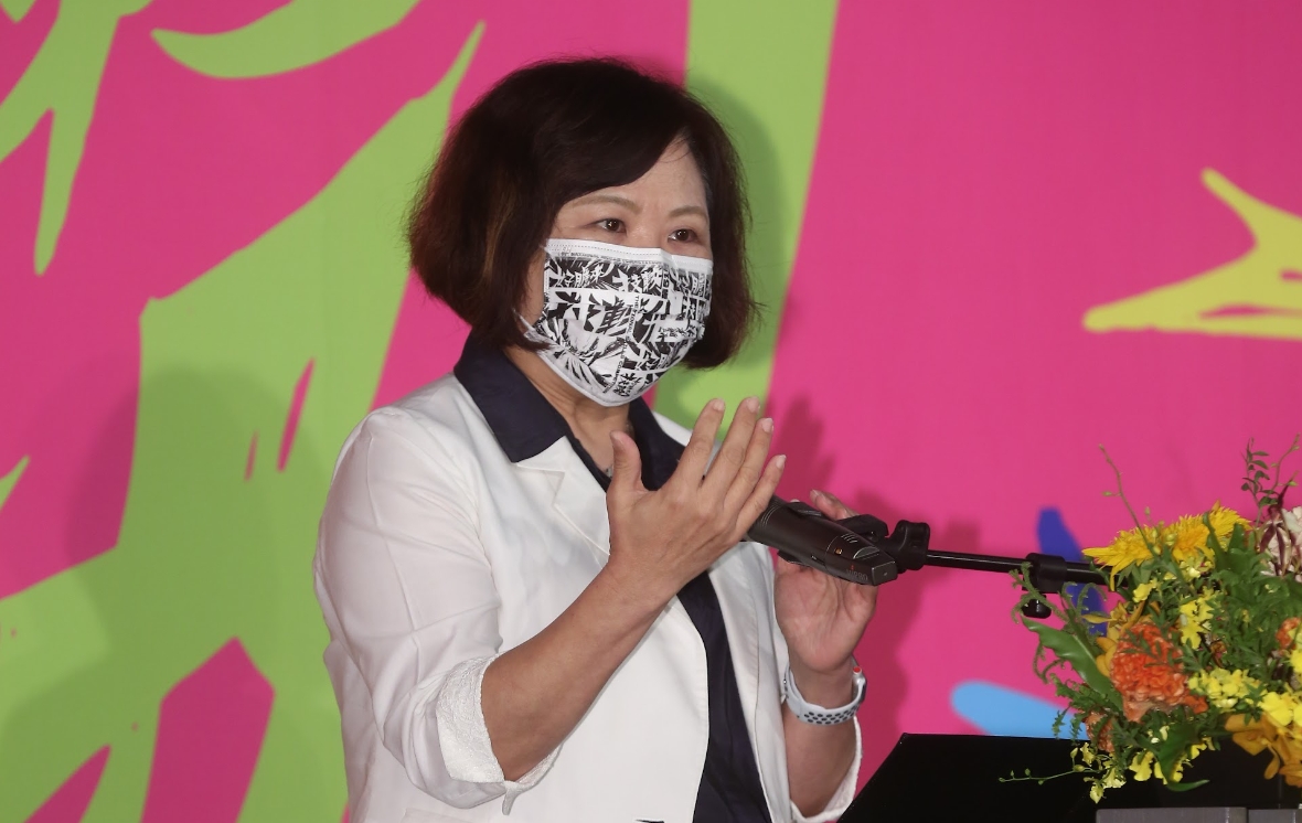 勞動部長許銘春透露,對於基本工資調漲已有共識,但調幅仍須討論。(本刊資料照)