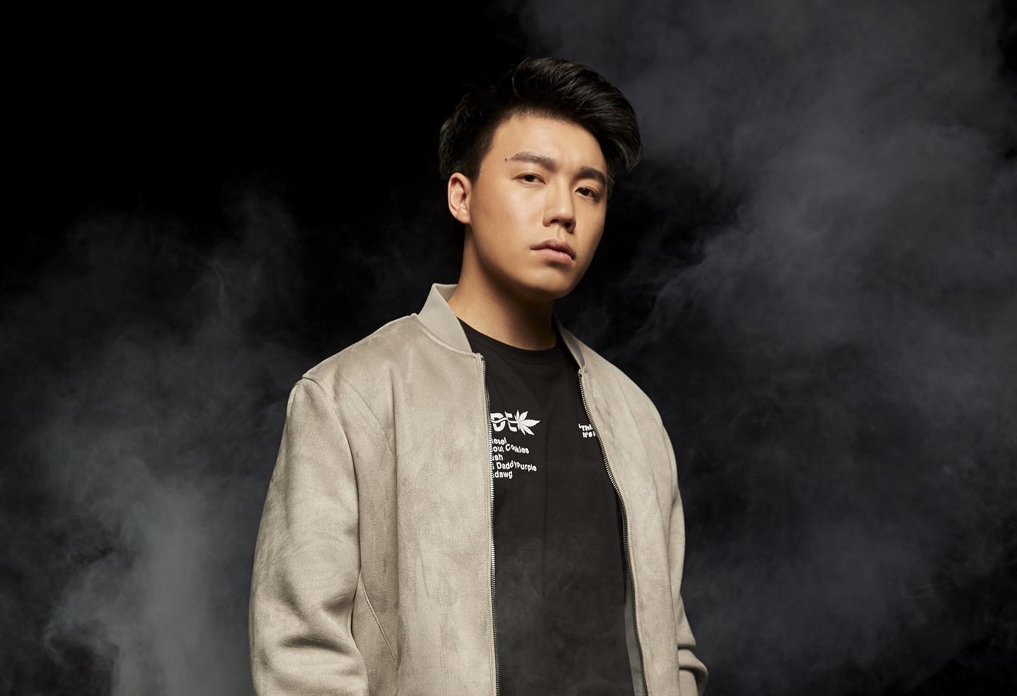 Toyz涉嫌販賣大麻煙彈，遭台中地方法院裁定羈押。（翻攝自Toyz臉書）