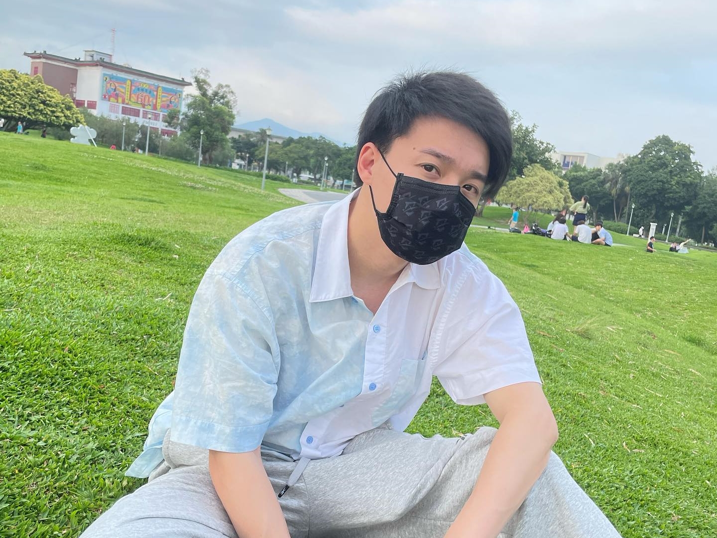 前電競選手劉偉健（Toyz）因持有200支大麻煙彈遭羈押，有網友分析認為最少可能也要關10年。（翻攝自Toyz臉書）