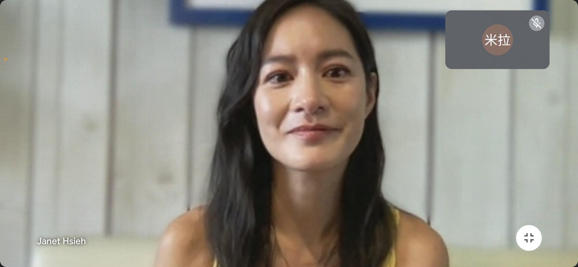 Janet受訪時提到已故的龍劭華忍不住眼眶泛紅。