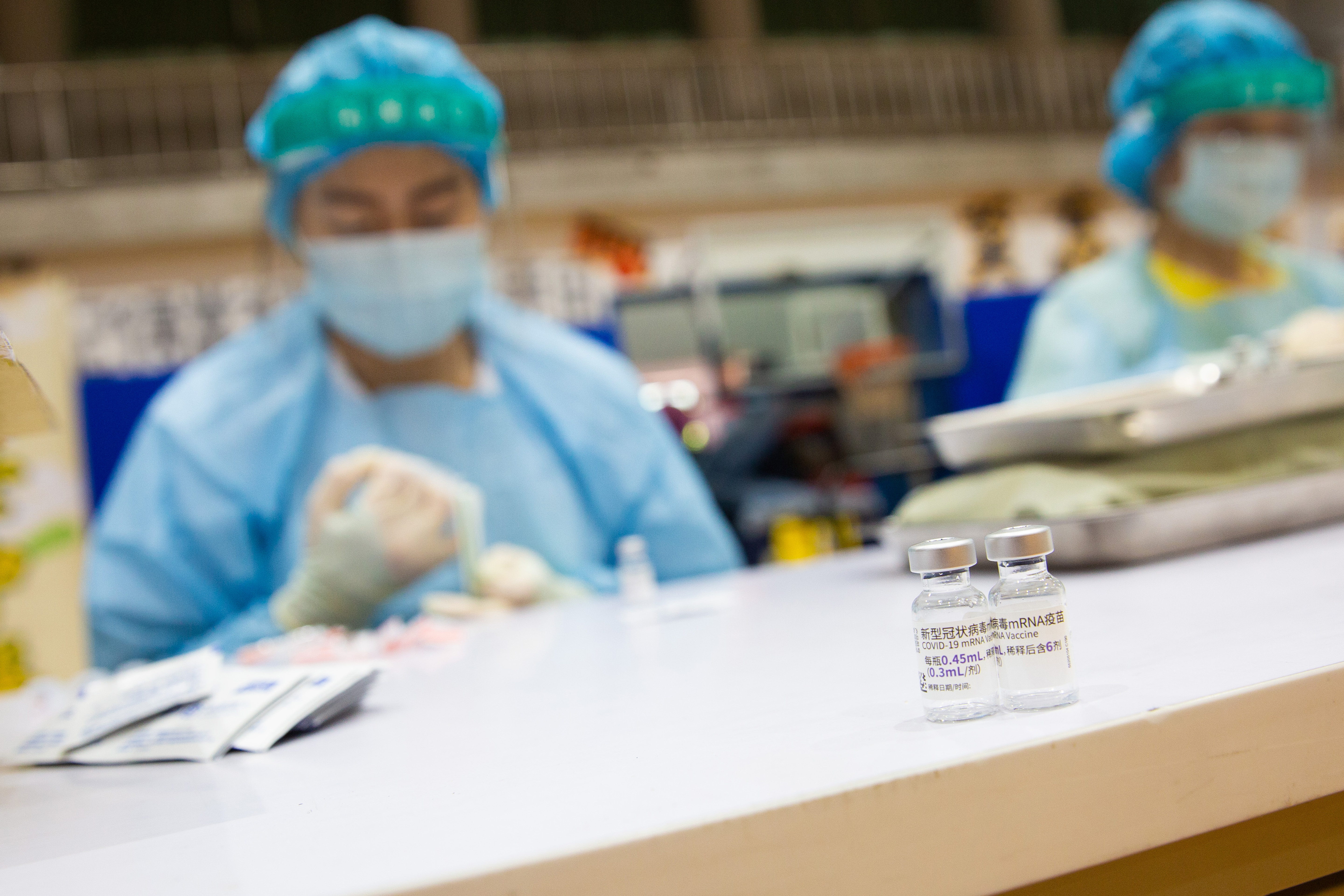 恩主公醫院日前誤替民眾施打BNT疫苗原液，今又爆出當中2人身體不適。（示意圖，本刊資料照）