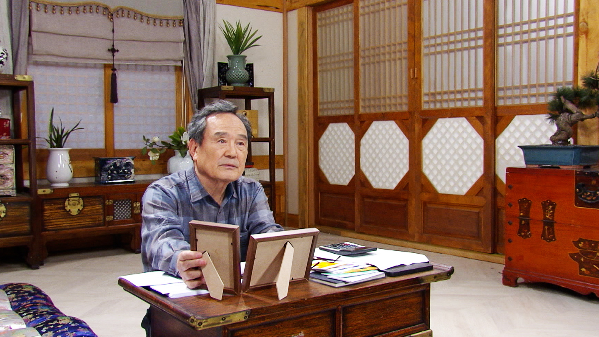 朴仁煥在《絕妙的遺產》中因兒子爭遺產而感到失望，決定以假結婚來懲罰他們。（東森戲劇台提供）