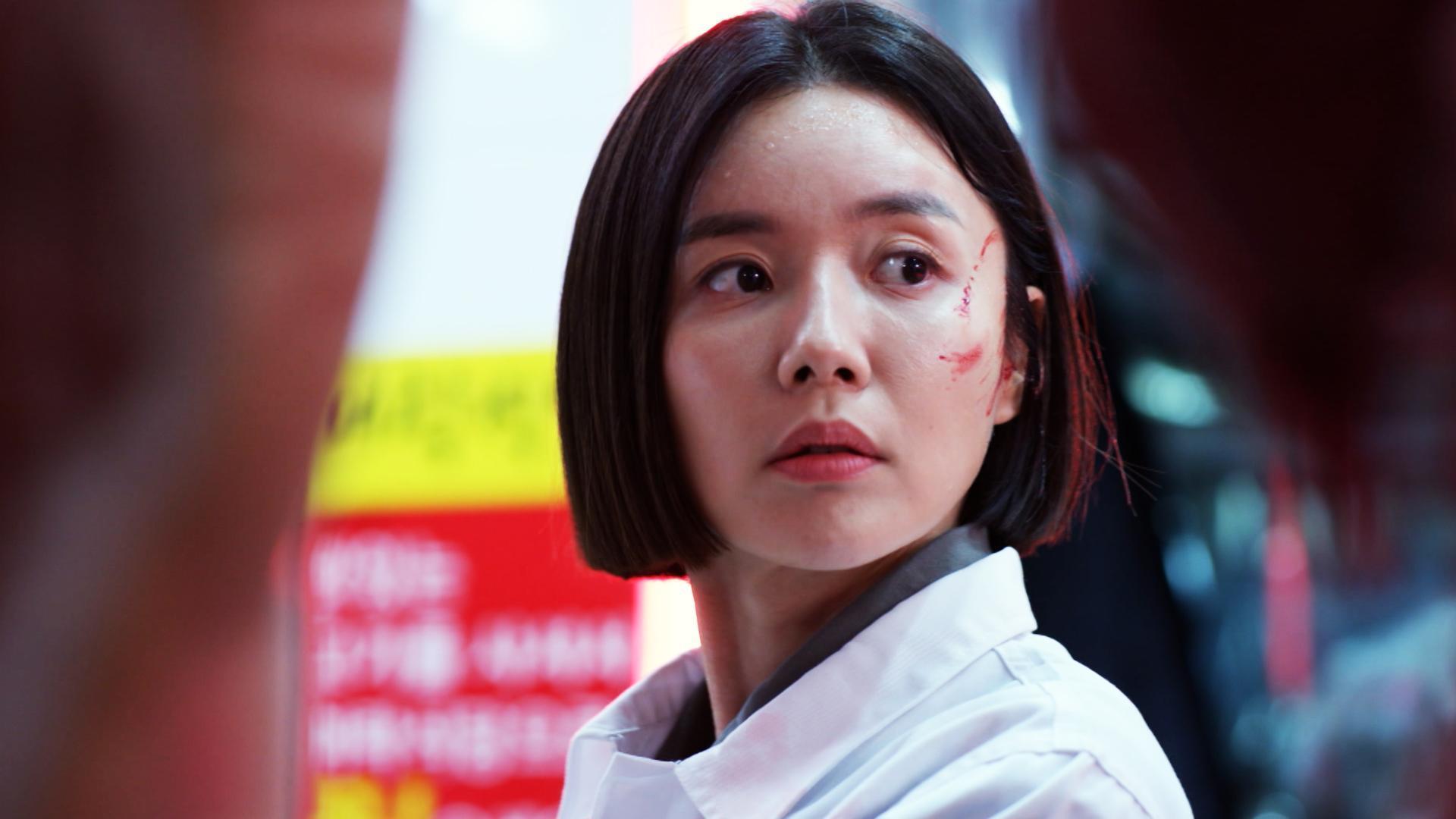 姜世貞在《絕妙的遺產》飾演苦命單身女，為了生活每天賣命工作。（東森戲劇台提供）