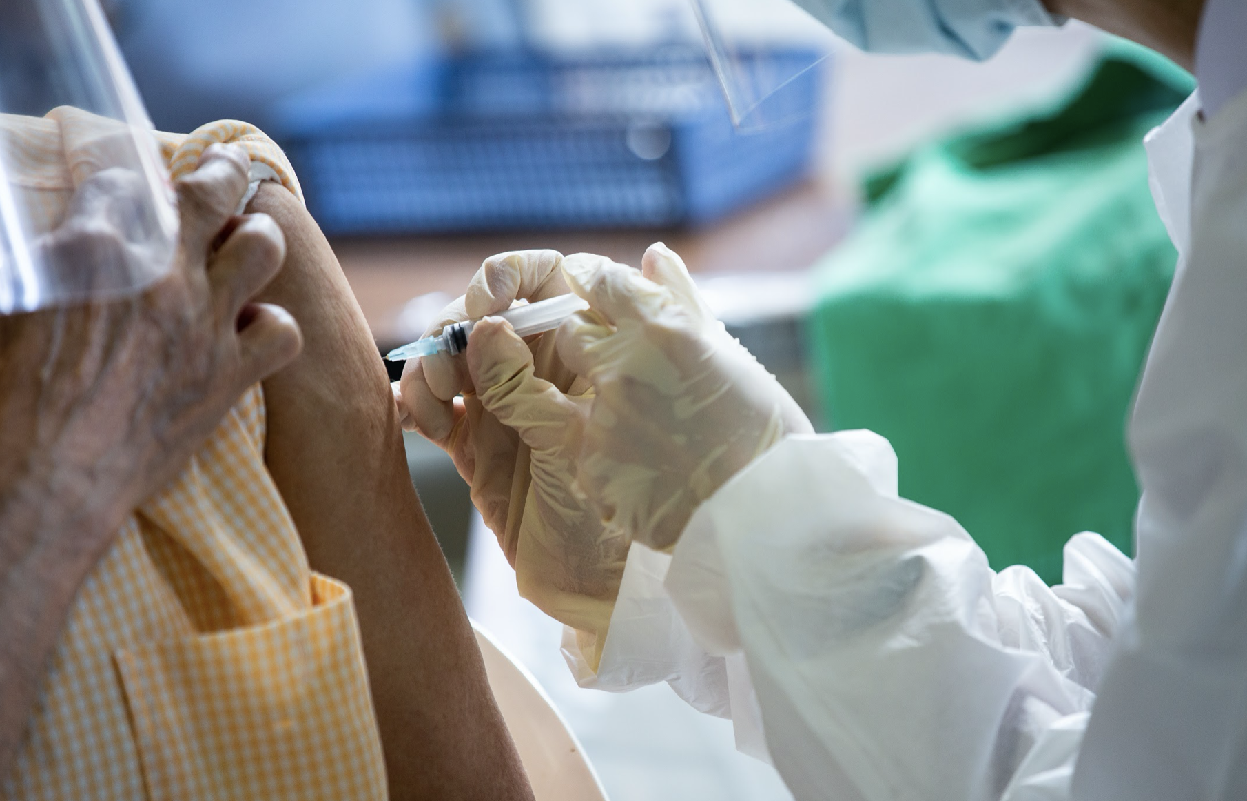 金門縣政府指出，自今（1）開始，入境金門尚義機場旅客，若完整接種2劑疫苗達14天、持3天內PCR陰性或抗原快篩證明，即可免快篩入境。（資料照）