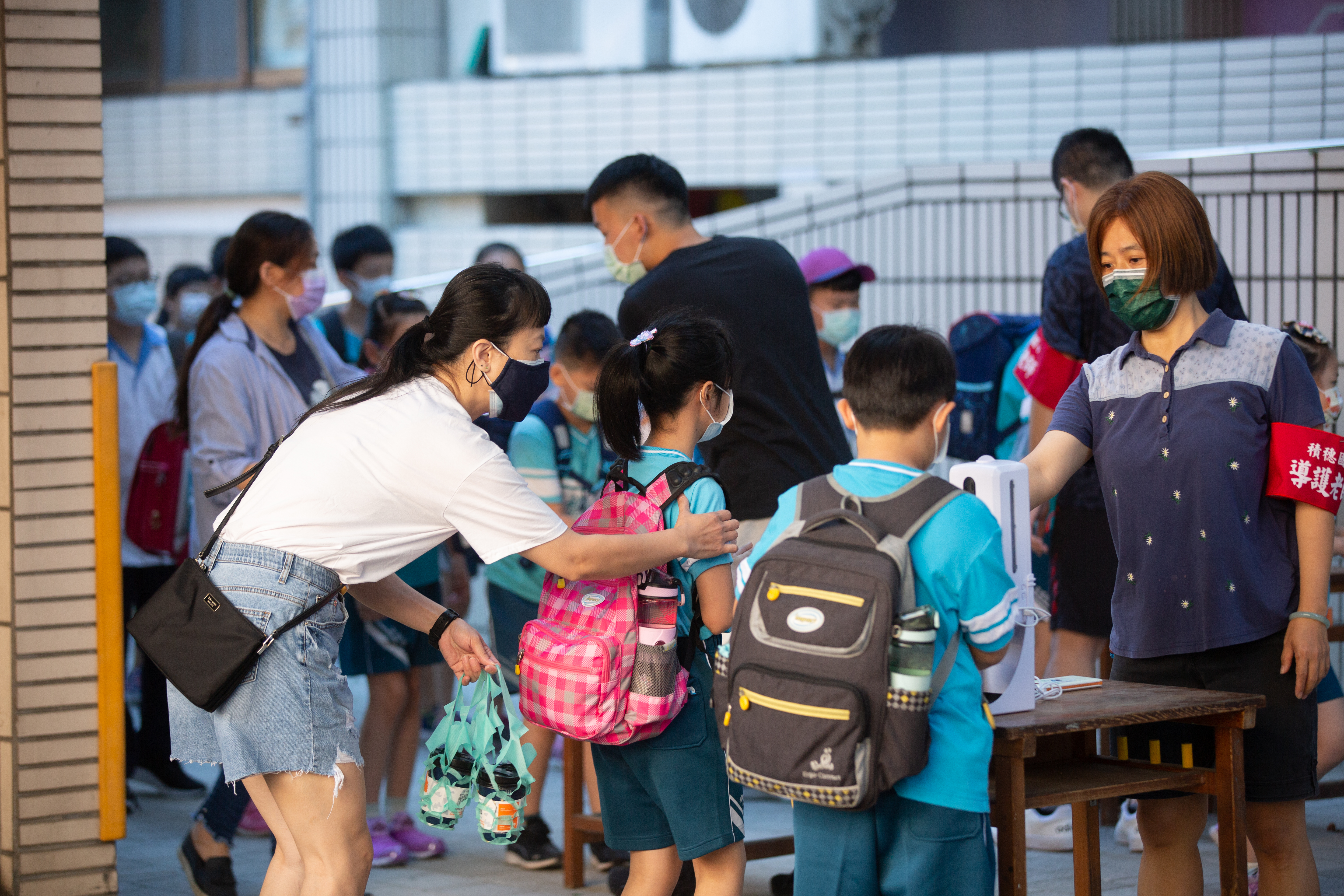 醫師顏俊宇分享小一女兒的國語考卷。(示意圖非當事人,本刊資料照)