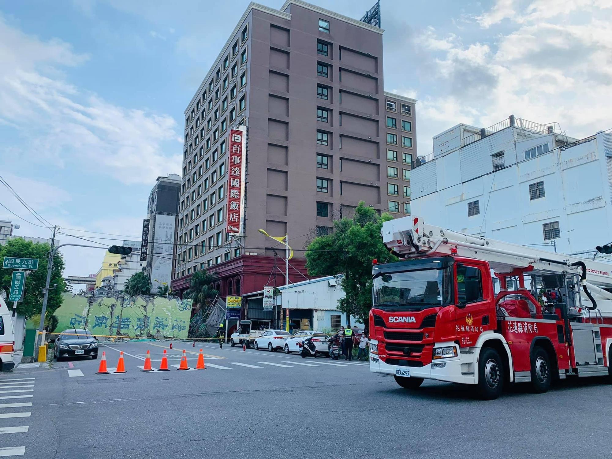 消防車到現場救援。(翻攝自花蓮同鄉會臉書)
